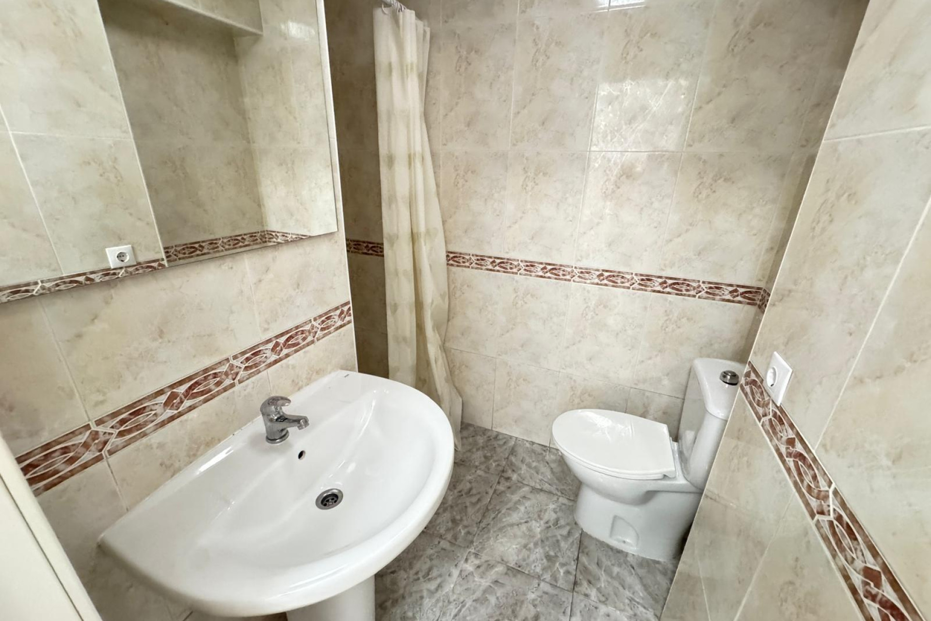 Resale - Apartment  - Torrevieja - Centro