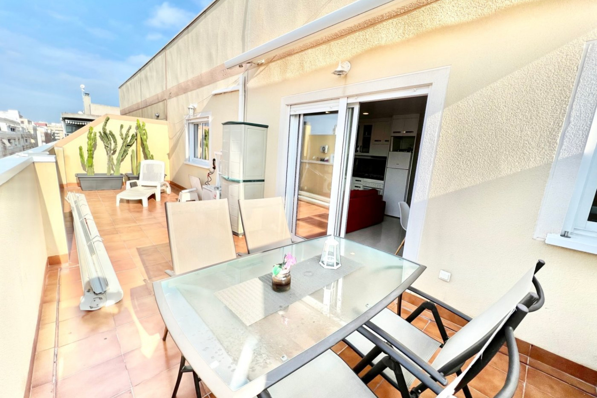Resale - Apartment  - Torrevieja - Centro