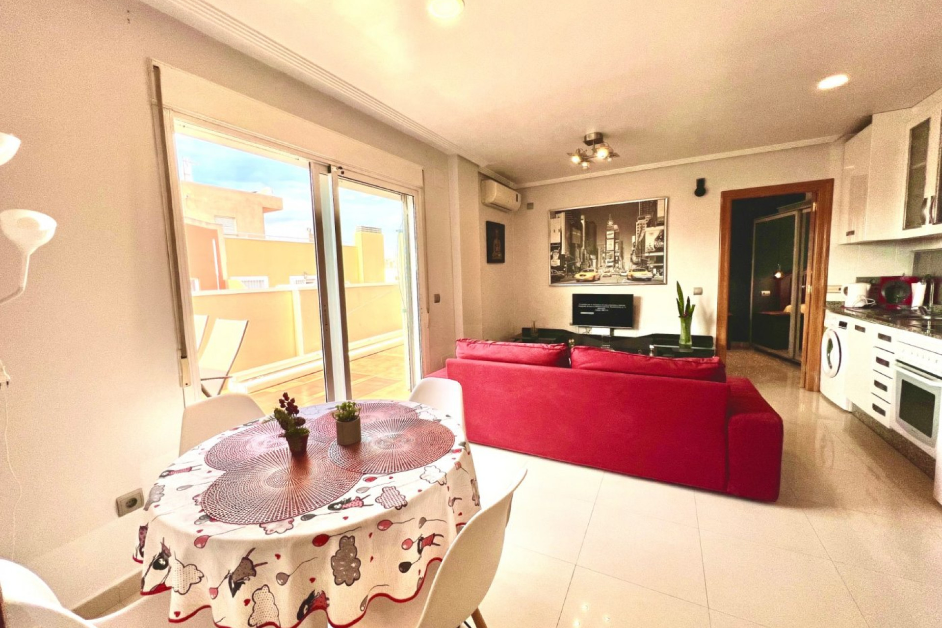 Resale - Apartment  - Torrevieja - Centro
