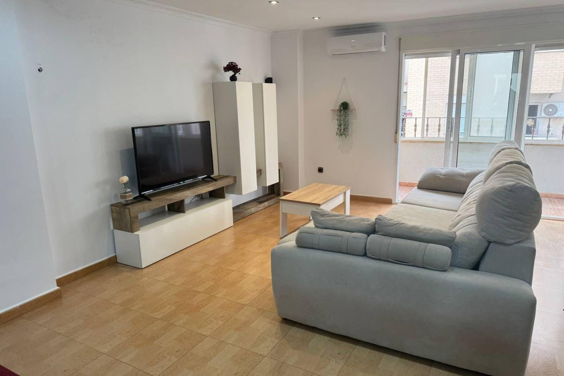 Resale - Apartment  - Torrevieja - Centro