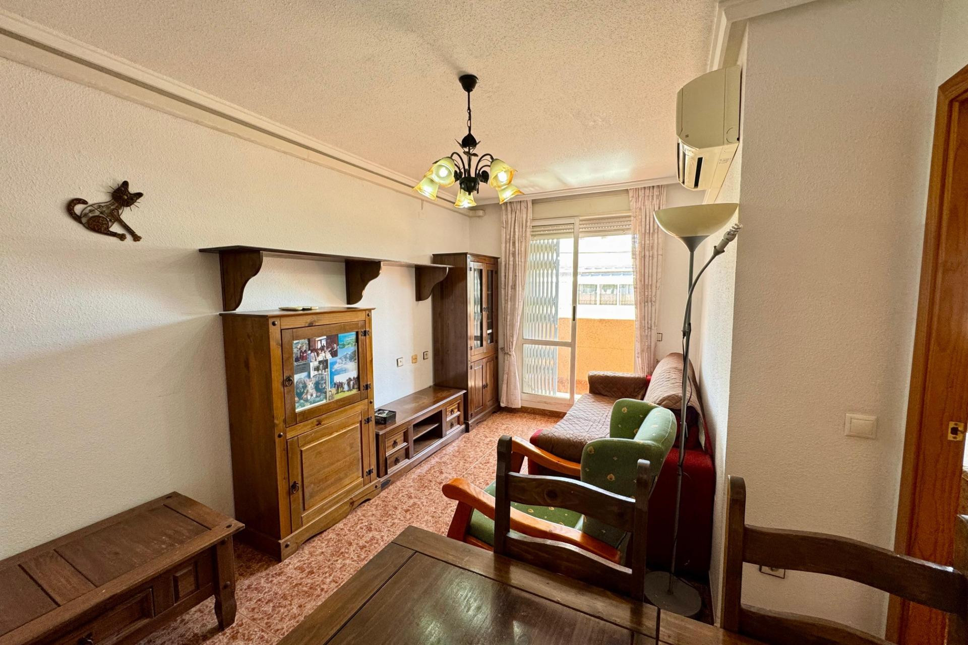 Resale - Apartment  - Torrevieja - Centro