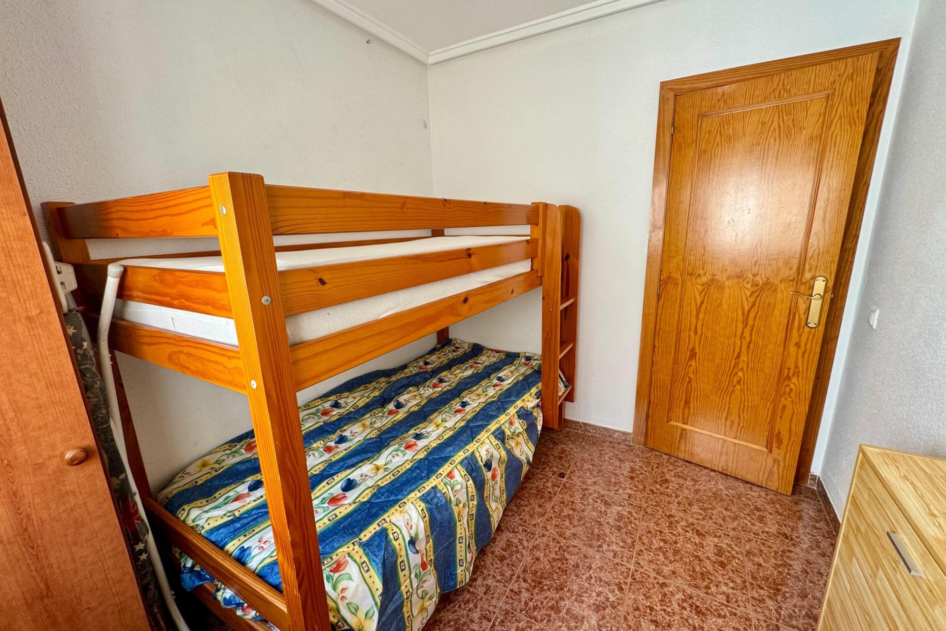 Resale - Apartment  - Torrevieja - Centro