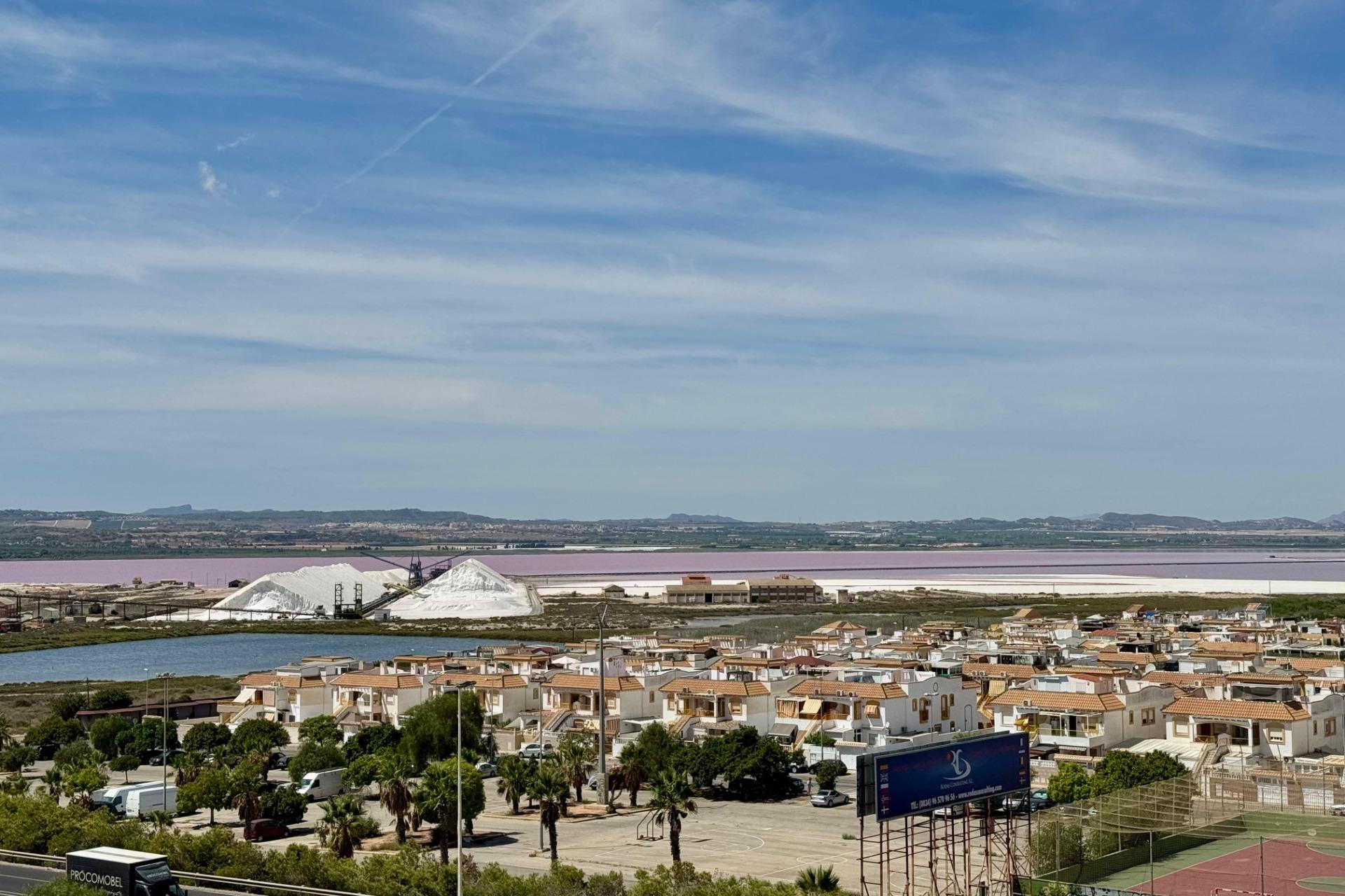 Resale - Apartment  - Torrevieja - Centro