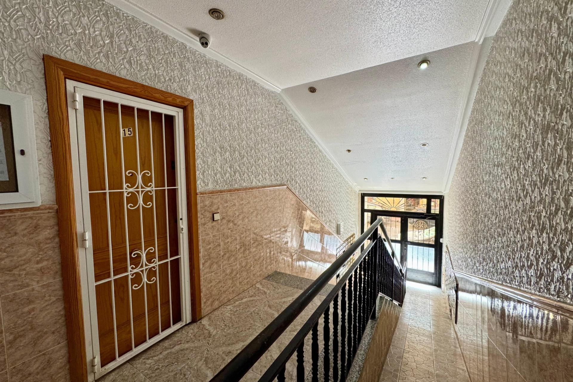 Resale - Apartment  - Torrevieja - Centro