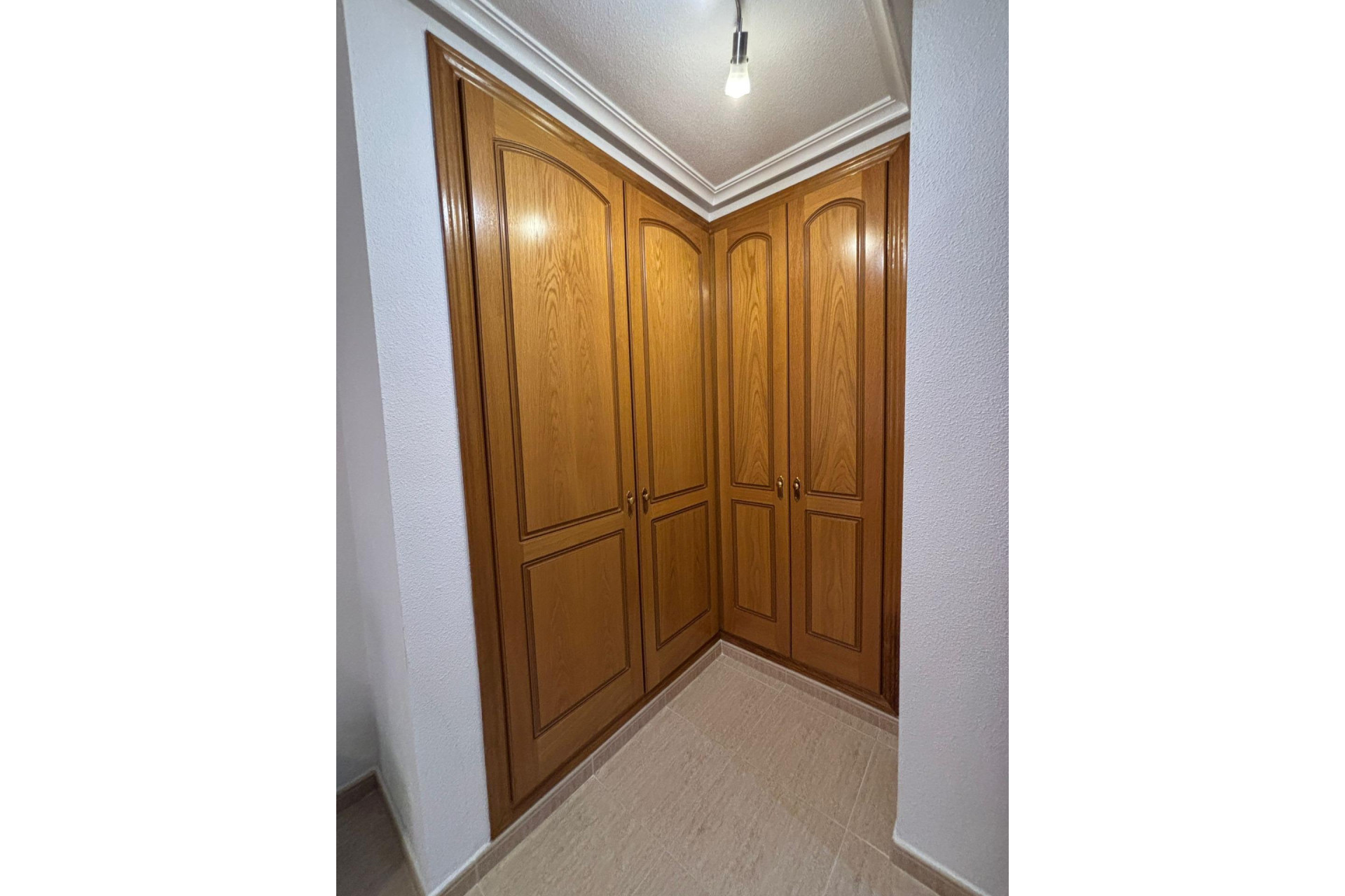 Resale - Apartment  - Torrevieja - Centro