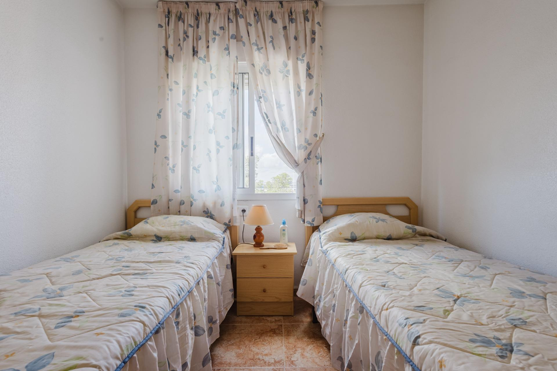 Resale - Apartment  - Torrevieja - Centro