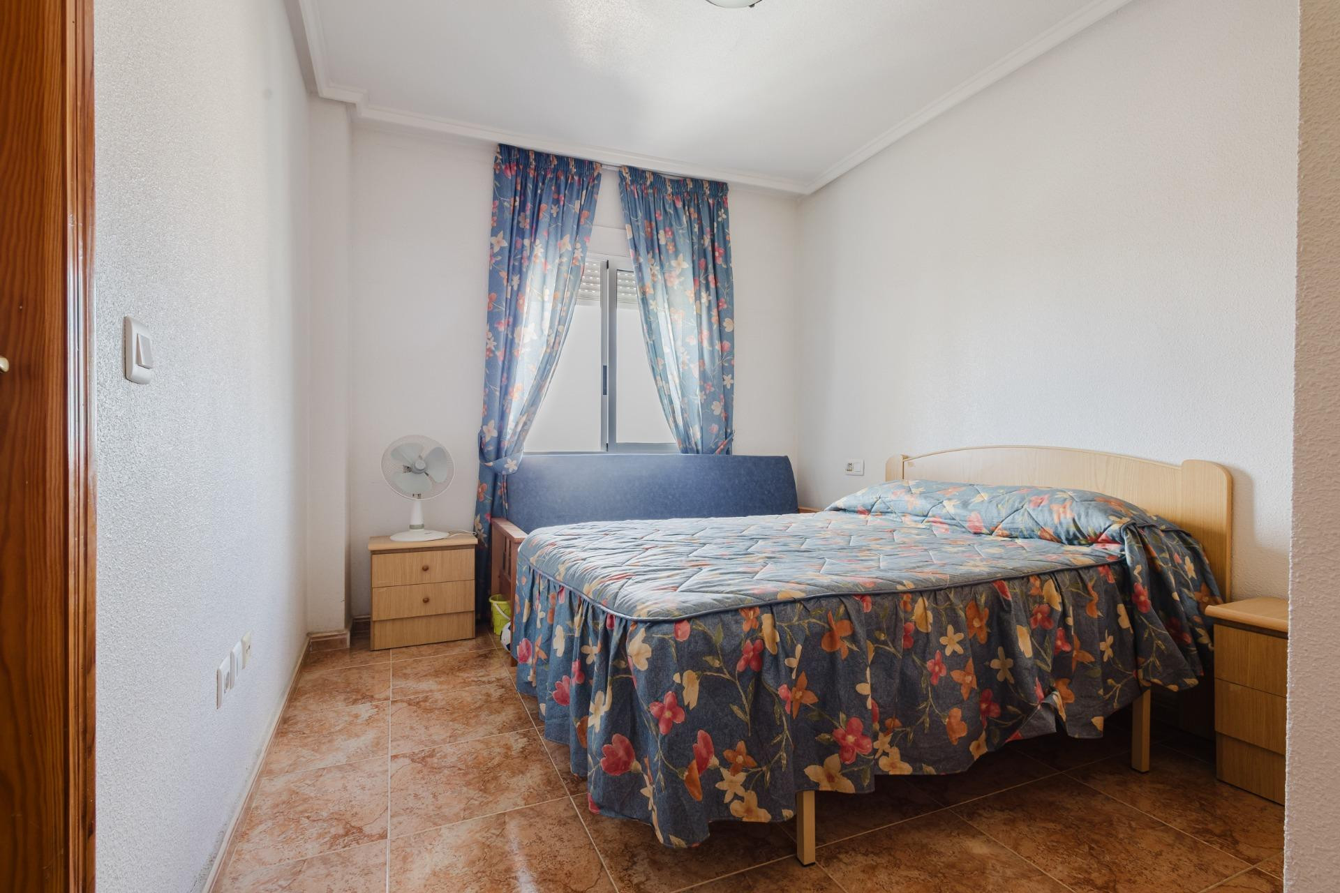 Resale - Apartment  - Torrevieja - Centro