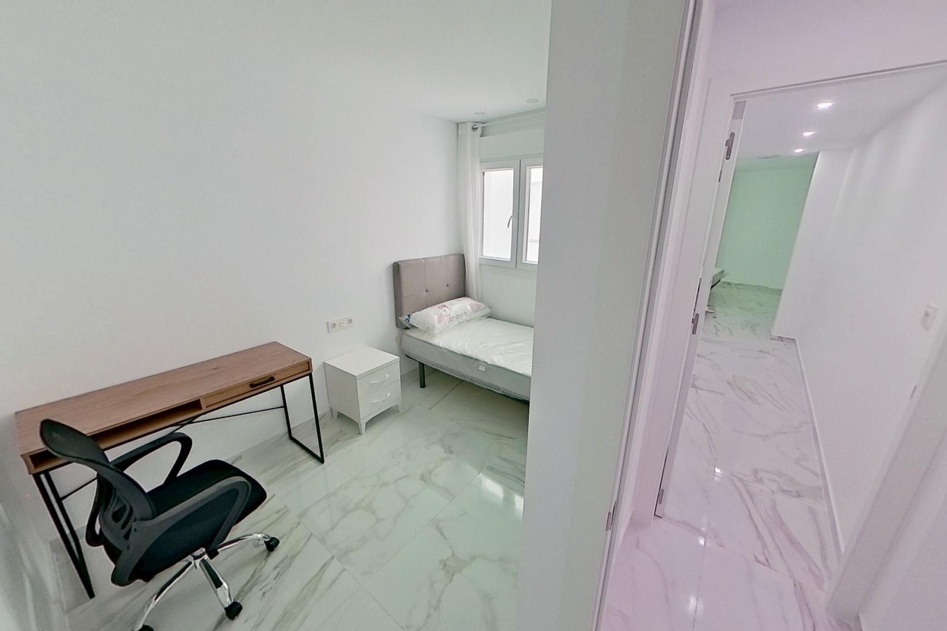 Resale - Apartment  - Torrevieja - Centro