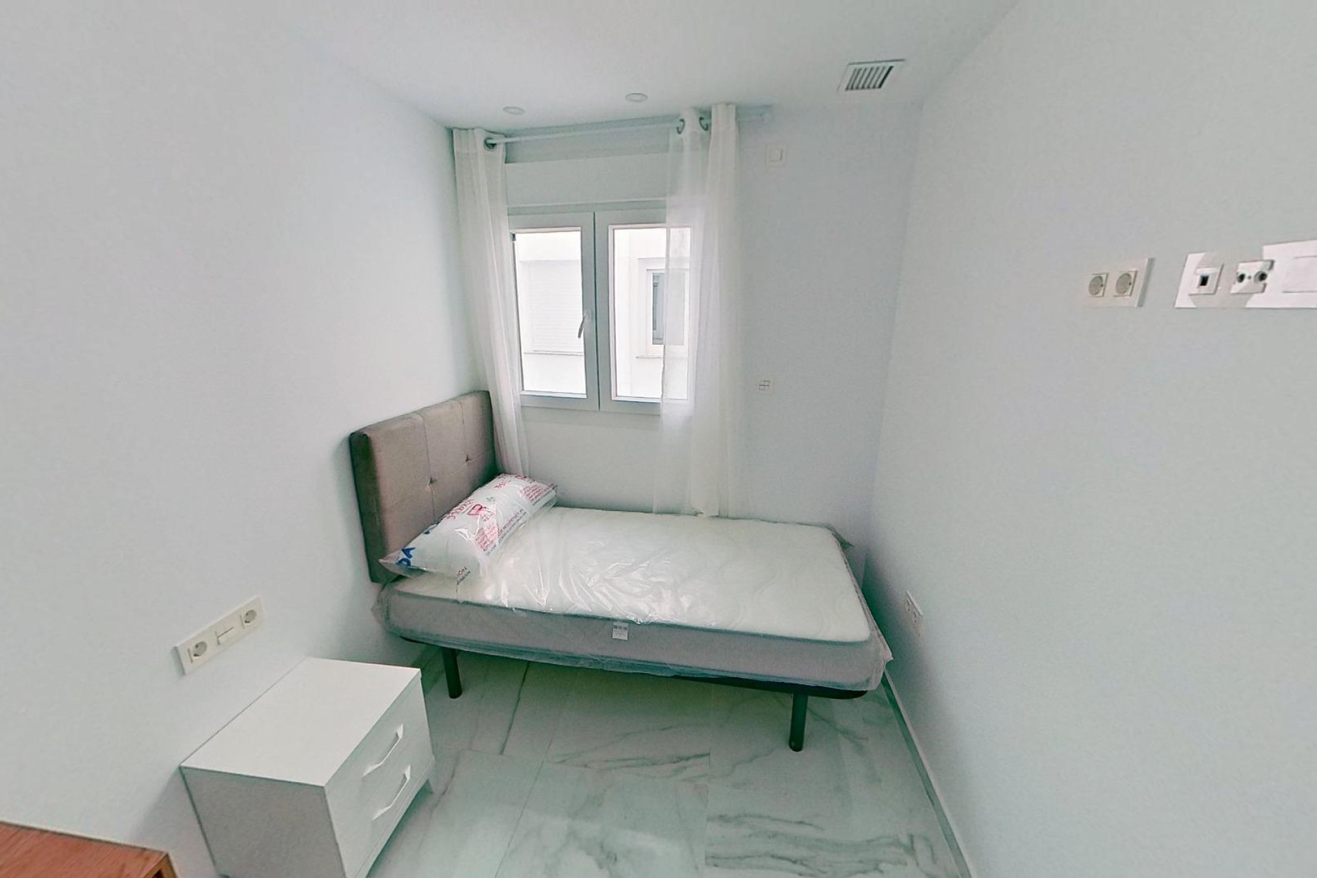 Resale - Apartment  - Torrevieja - Centro