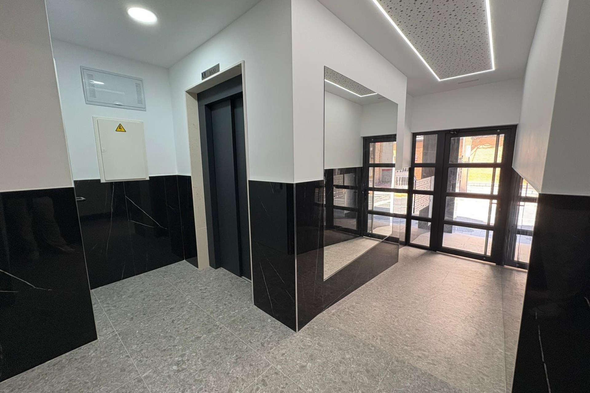 Resale - Apartment  - Torrevieja - Centro