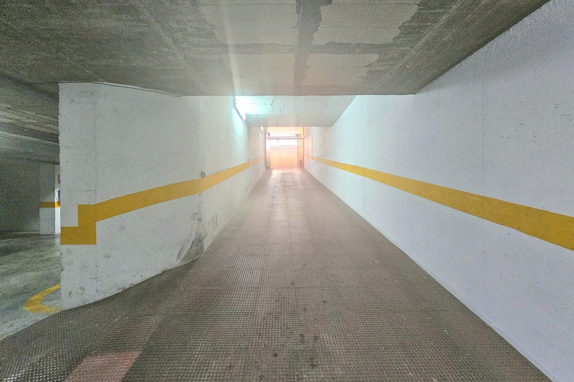 Resale - Apartment  - Torrevieja - Centro