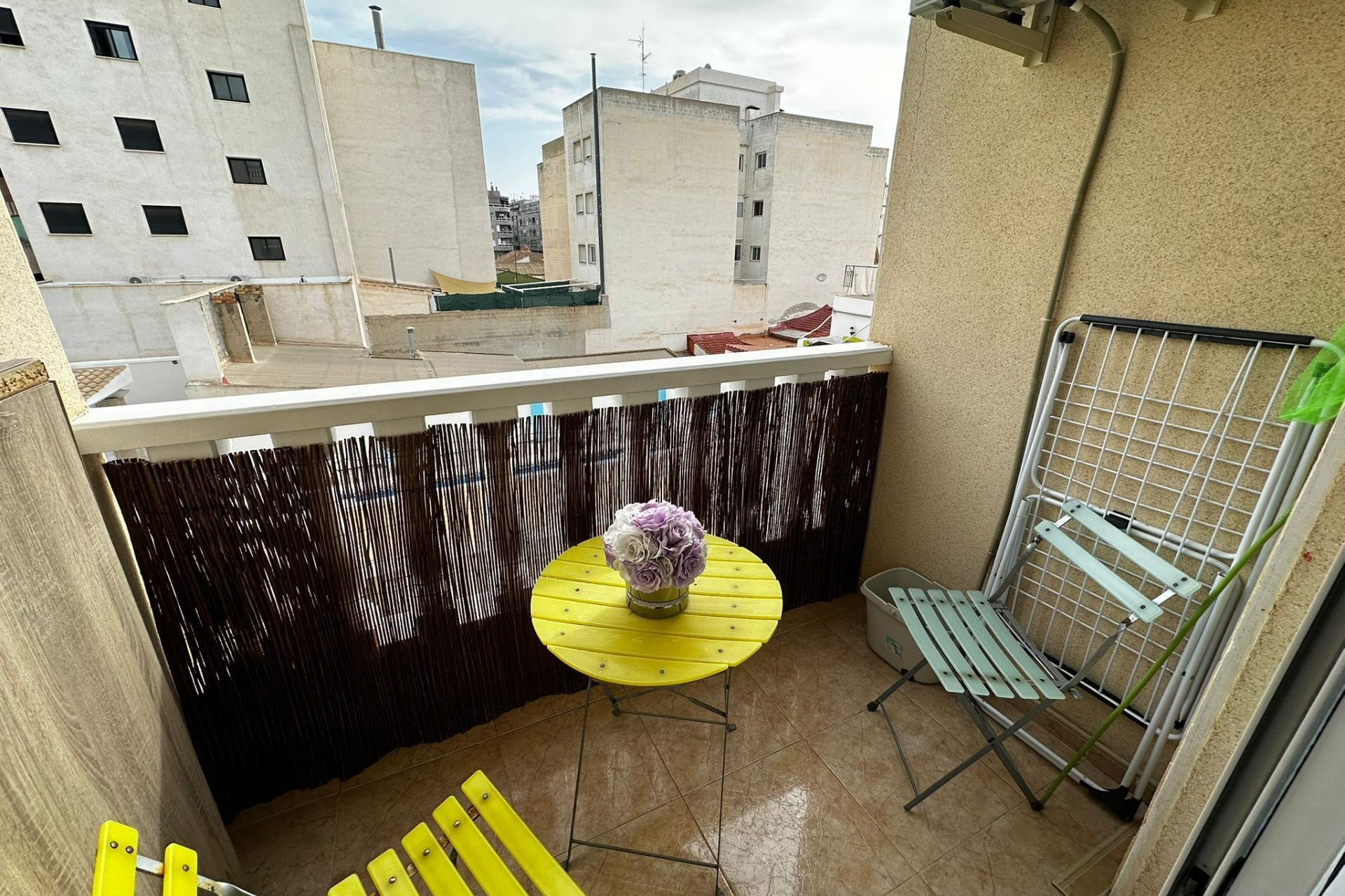 Resale - Apartment  - Torrevieja - Centro