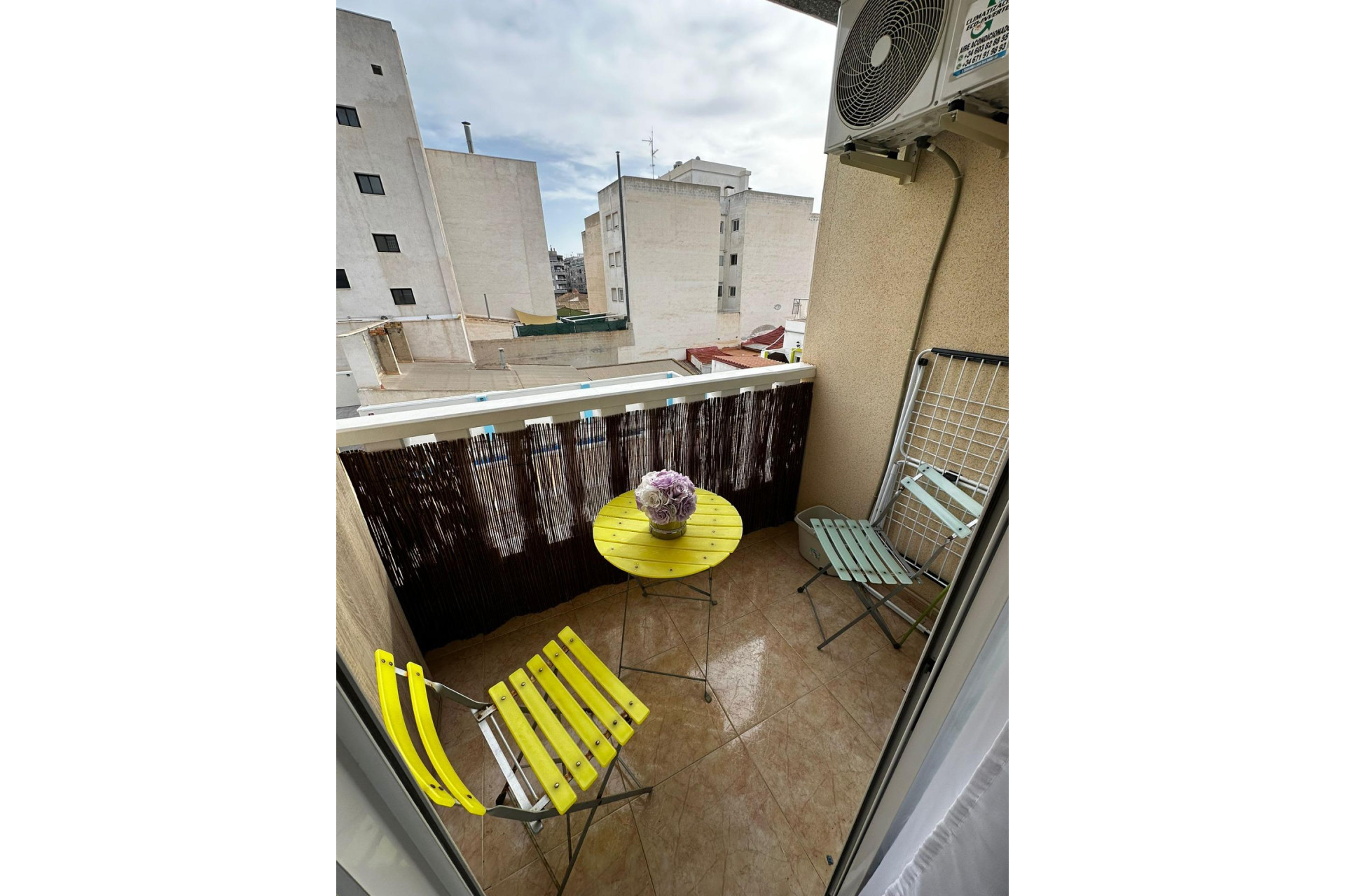 Resale - Apartment  - Torrevieja - Centro