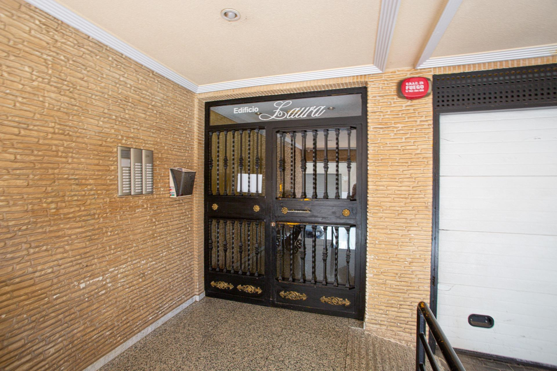 Resale - Apartment  - Torrevieja - Centro