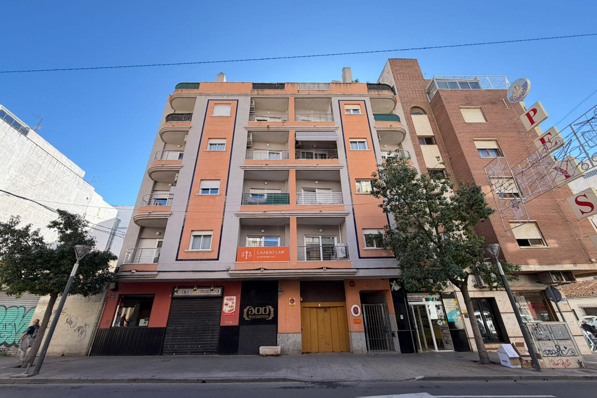 Resale - Apartment  - Torrevieja - Centro