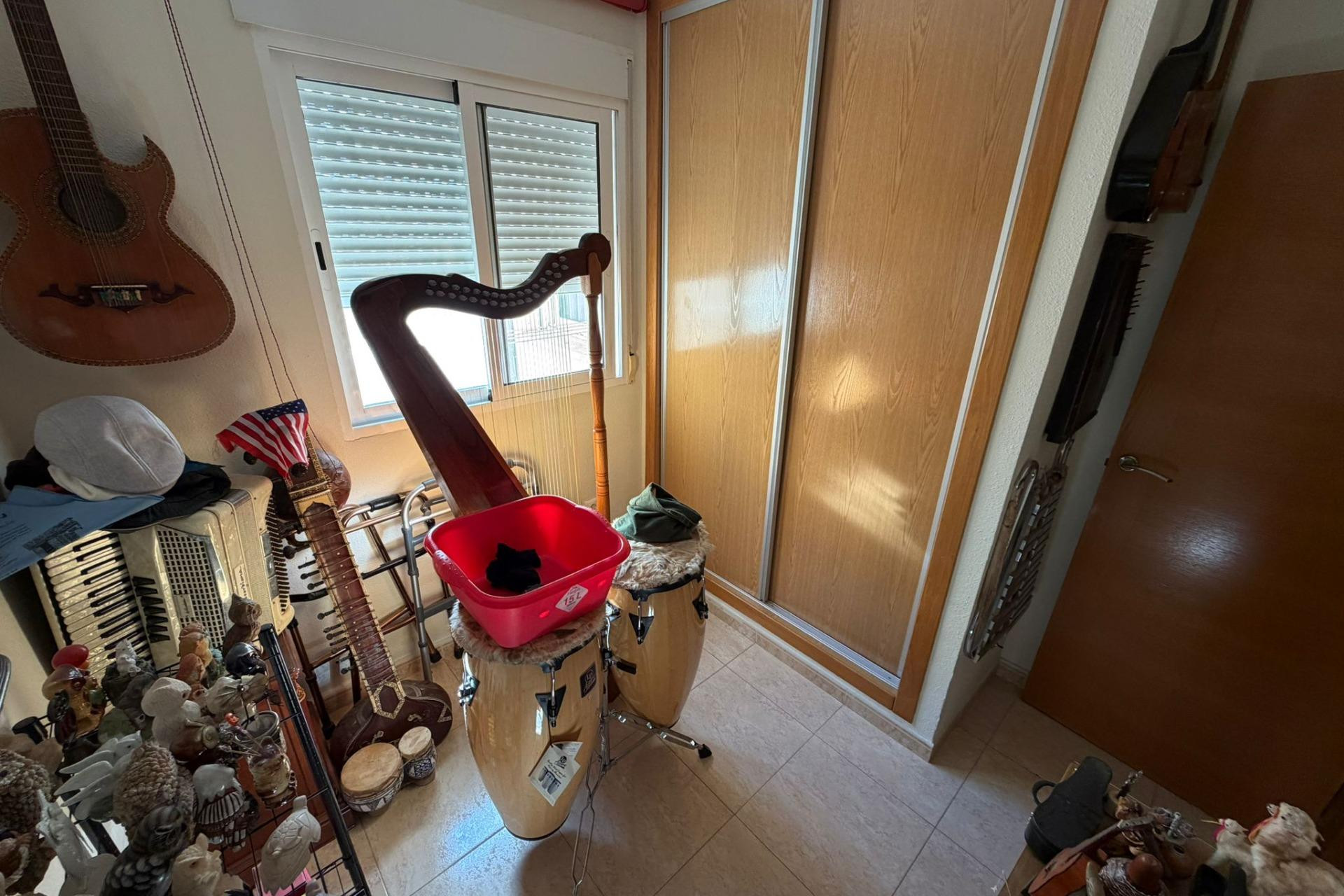 Resale - Apartment  - Torrevieja - Centro