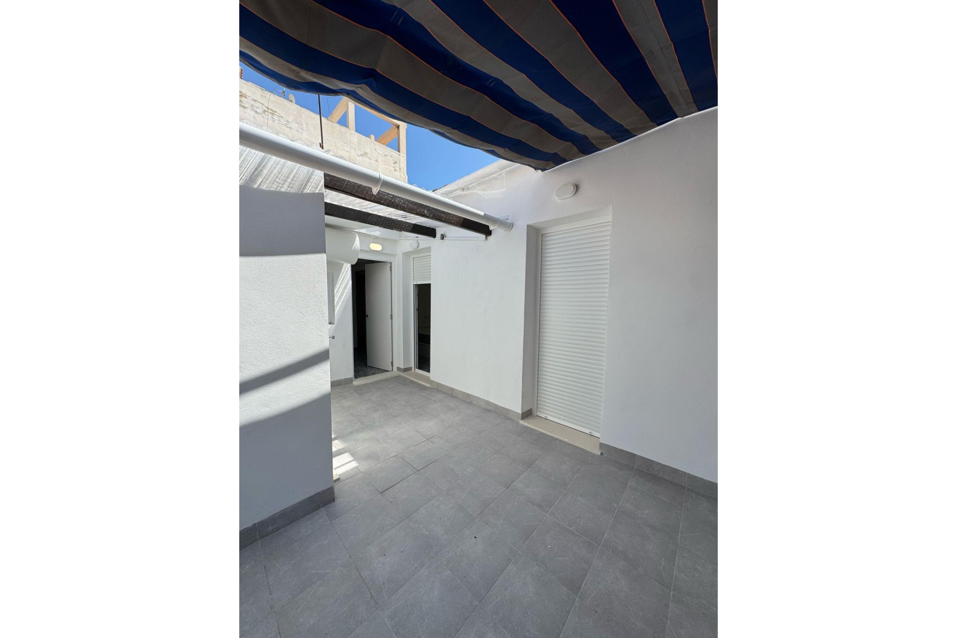 Resale - Apartment  - Torrevieja - Centro