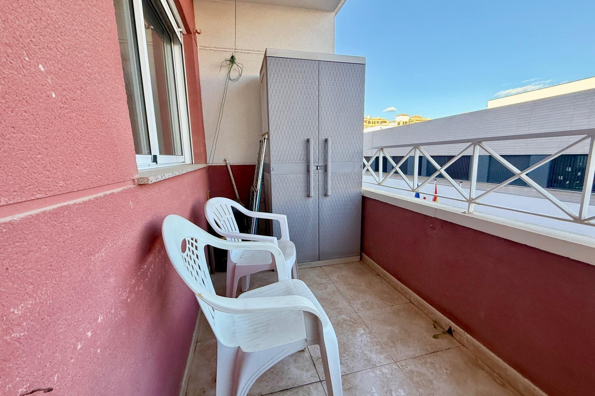 Resale - Apartment  - Torrevieja - Centro