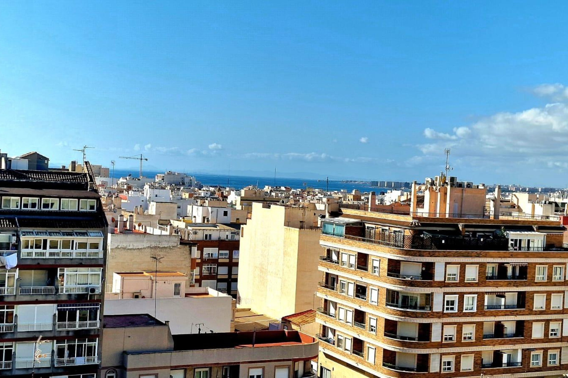 Resale - Apartment  - Torrevieja - Centro