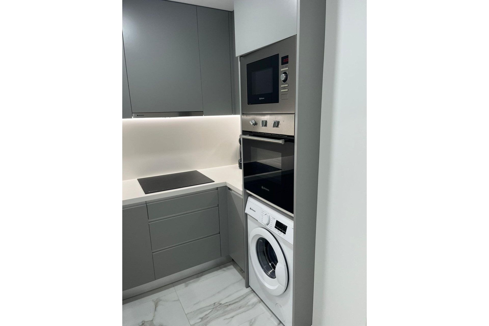 Resale - Apartment  - Torrevieja - Centro