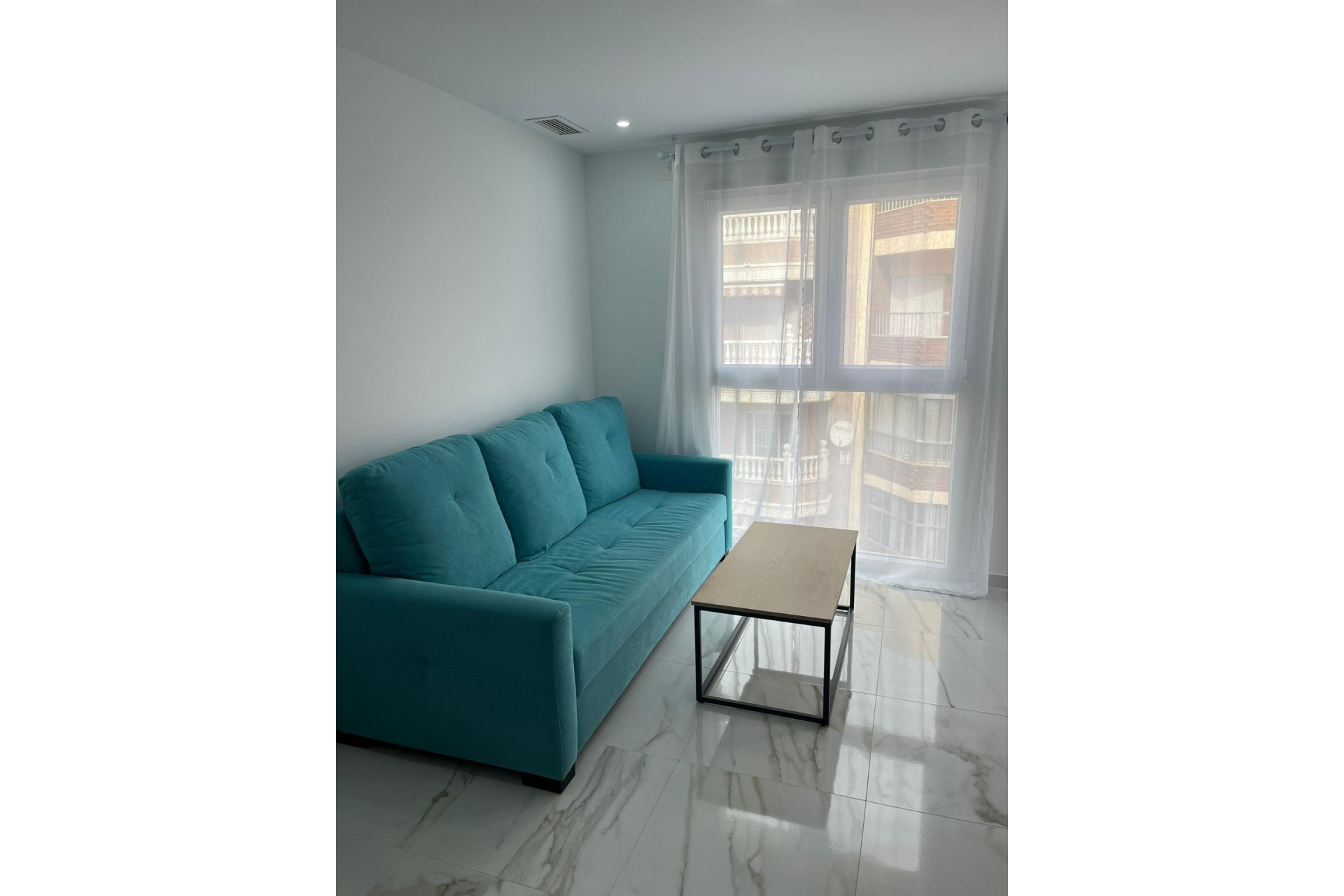Resale - Apartment  - Torrevieja - Centro