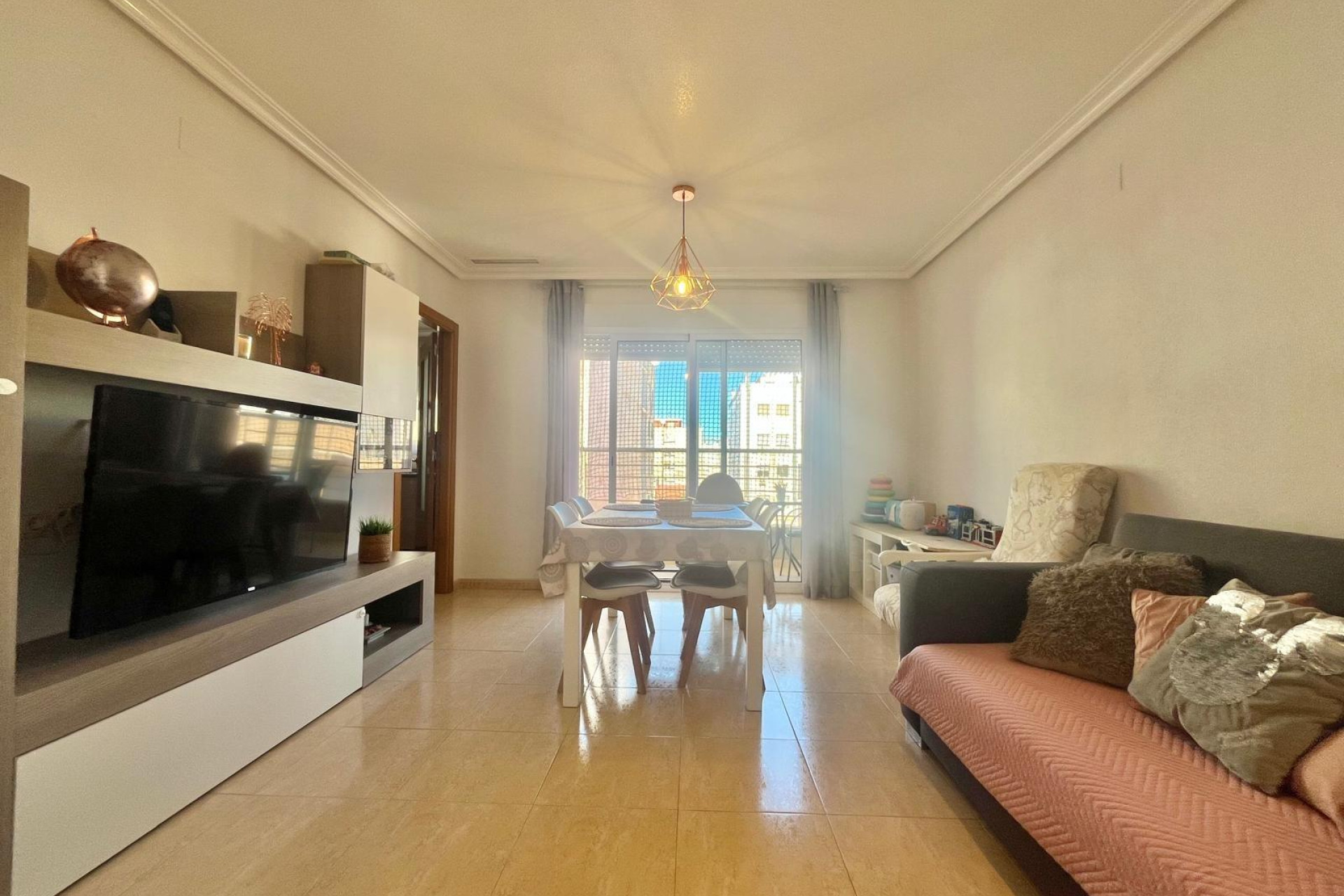 Resale - Apartment  - Torrevieja - Centro