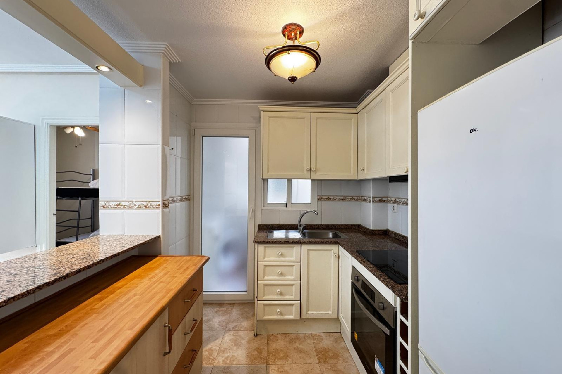 Resale - Apartment  - Torrevieja - Centro