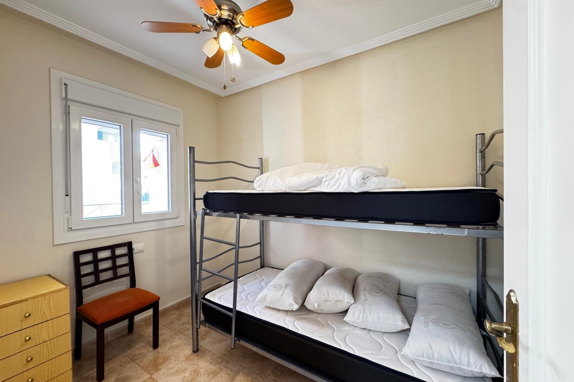 Resale - Apartment  - Torrevieja - Centro