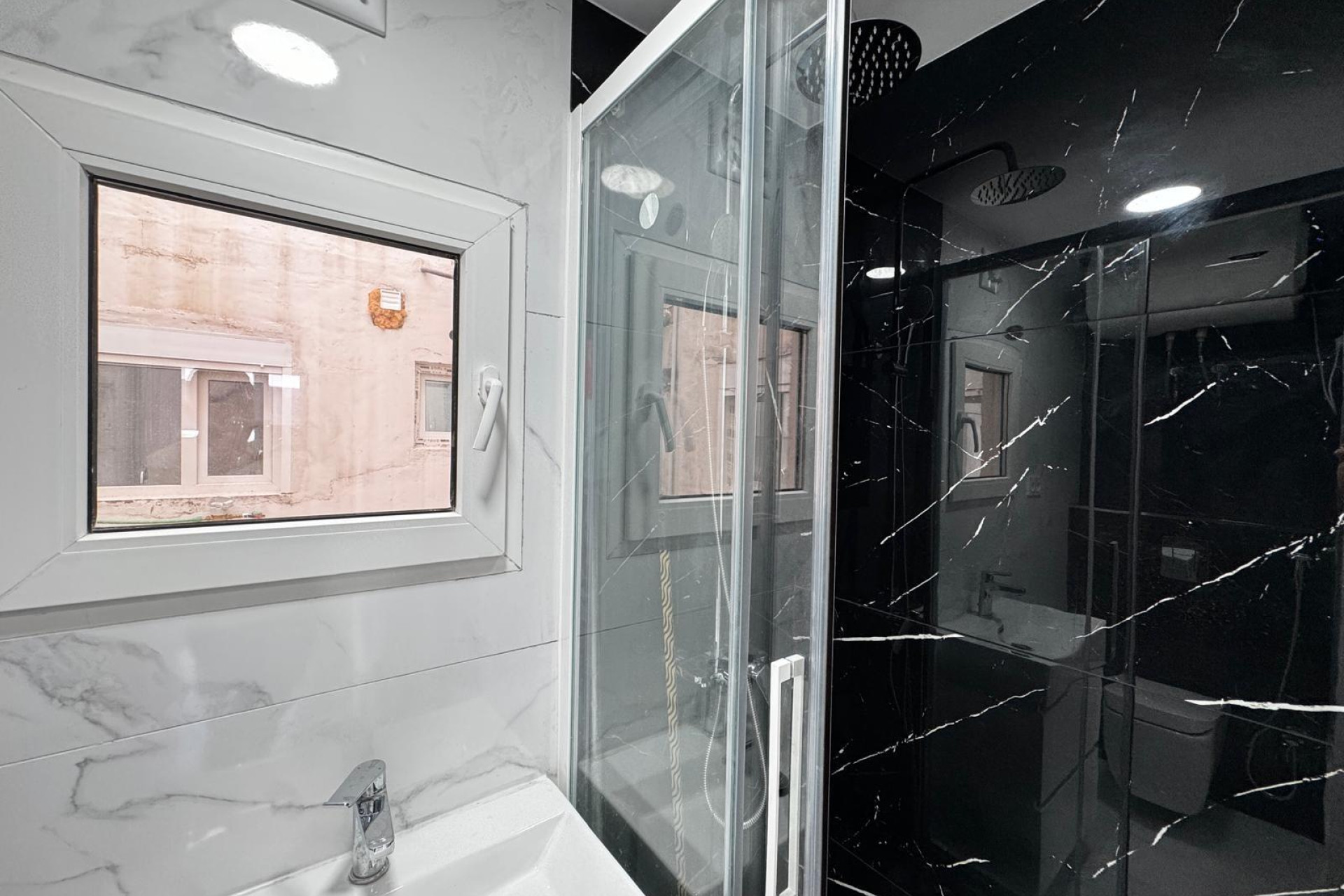 Resale - Apartment  - Torrevieja - Centro