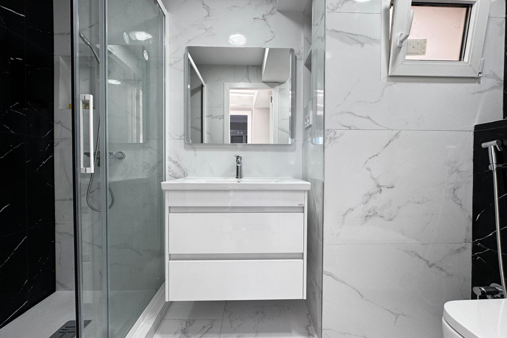 Resale - Apartment  - Torrevieja - Centro