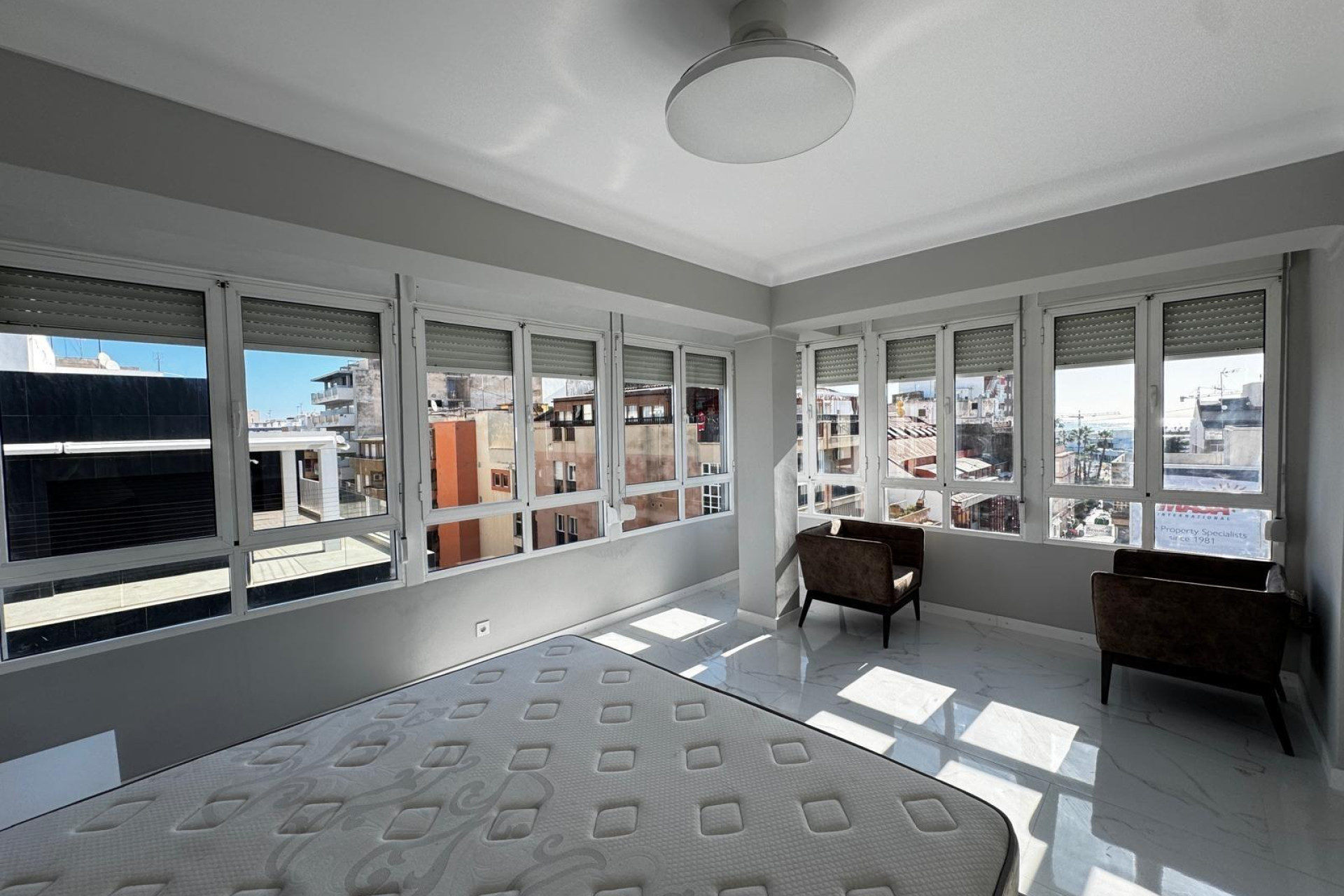 Resale - Apartment  - Torrevieja - Centro