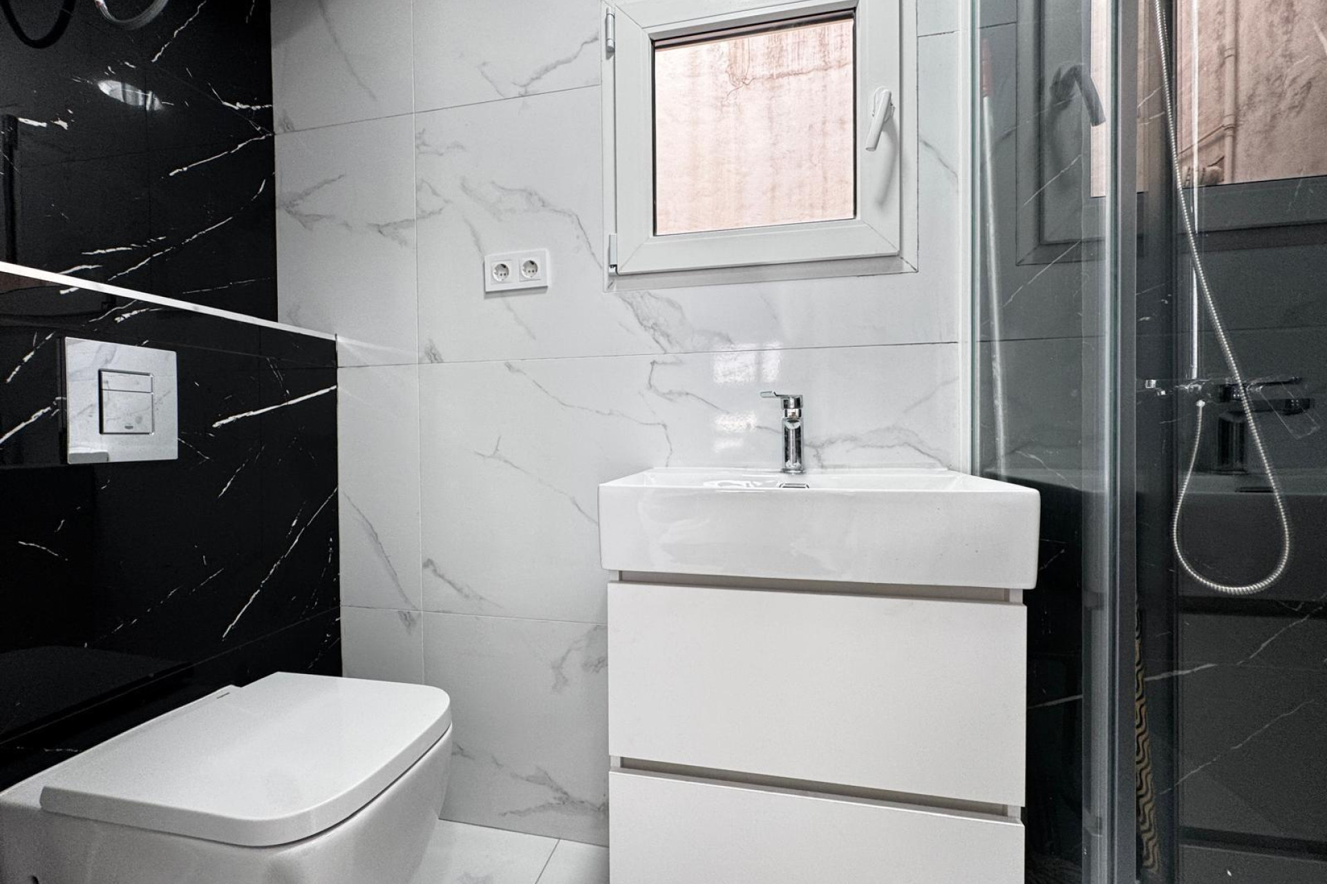 Resale - Apartment  - Torrevieja - Centro