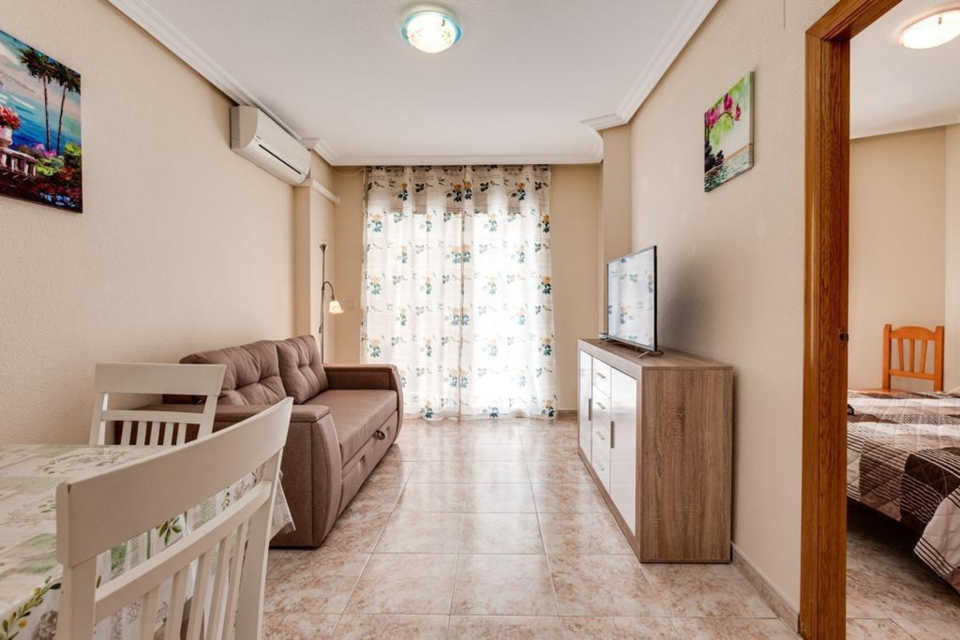 Resale - Apartment  - Torrevieja - Centro
