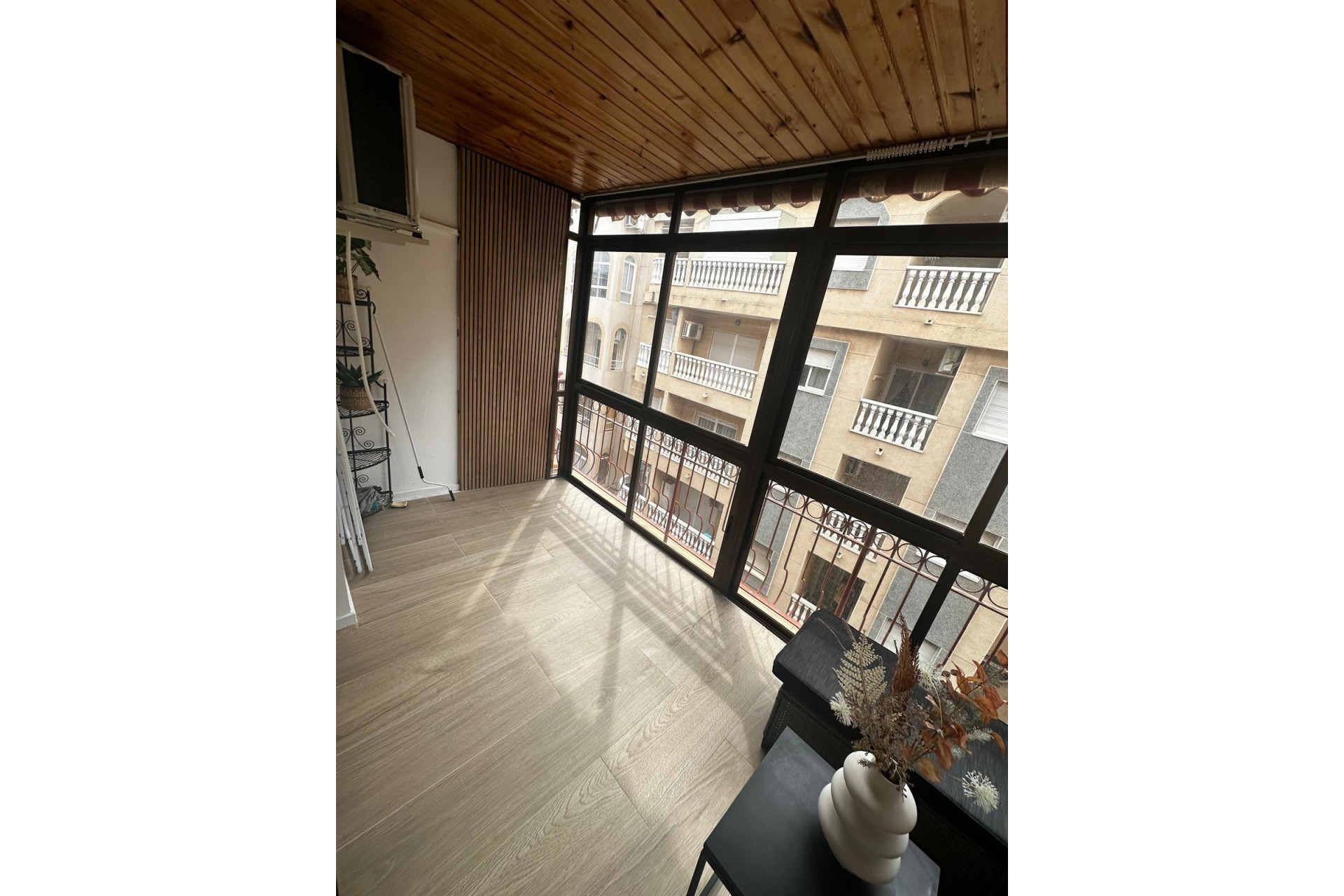Resale - Apartment  - Torrevieja - Centro