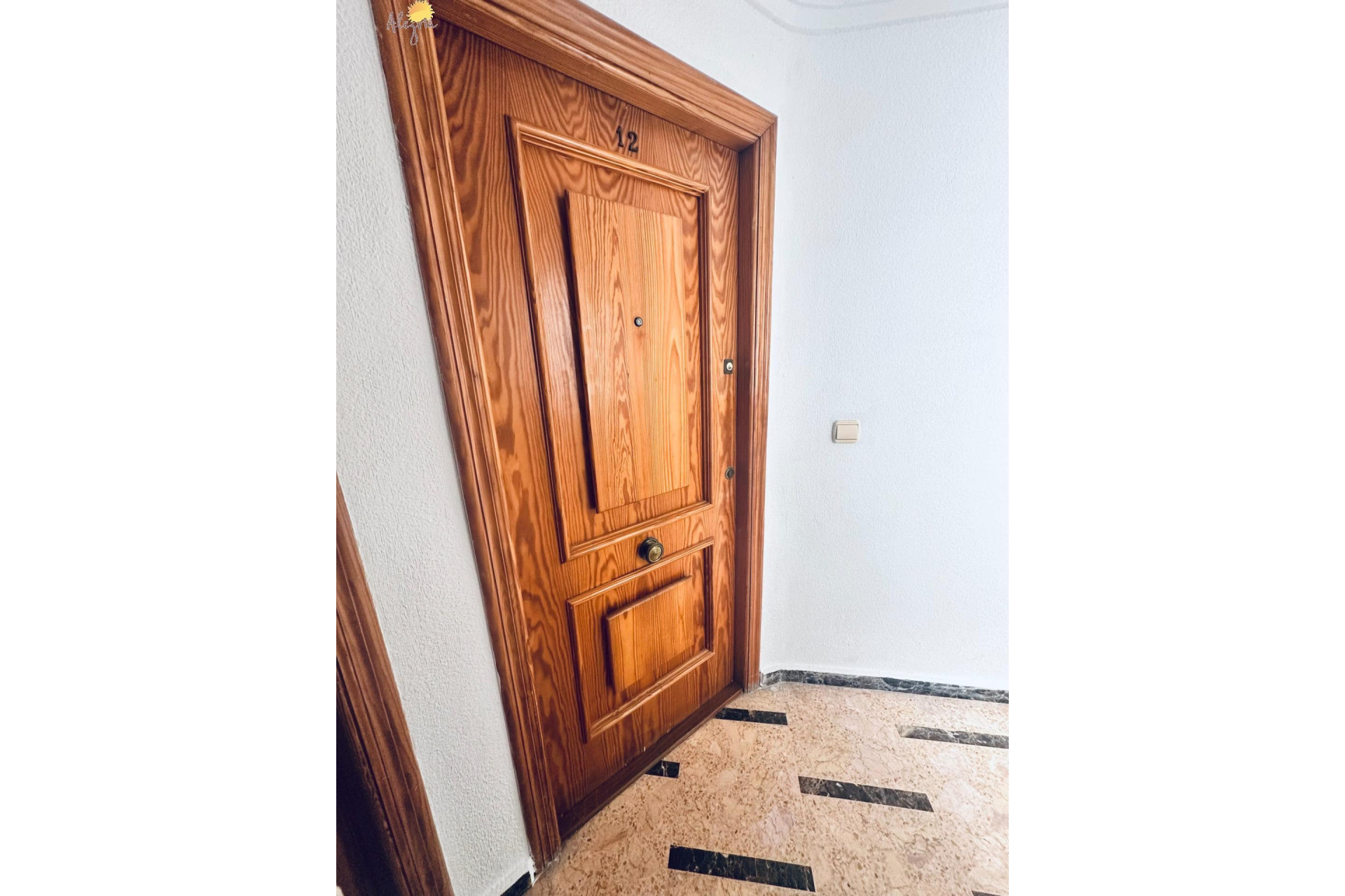 Resale - Apartment  - Torrevieja - Curva del Palangre