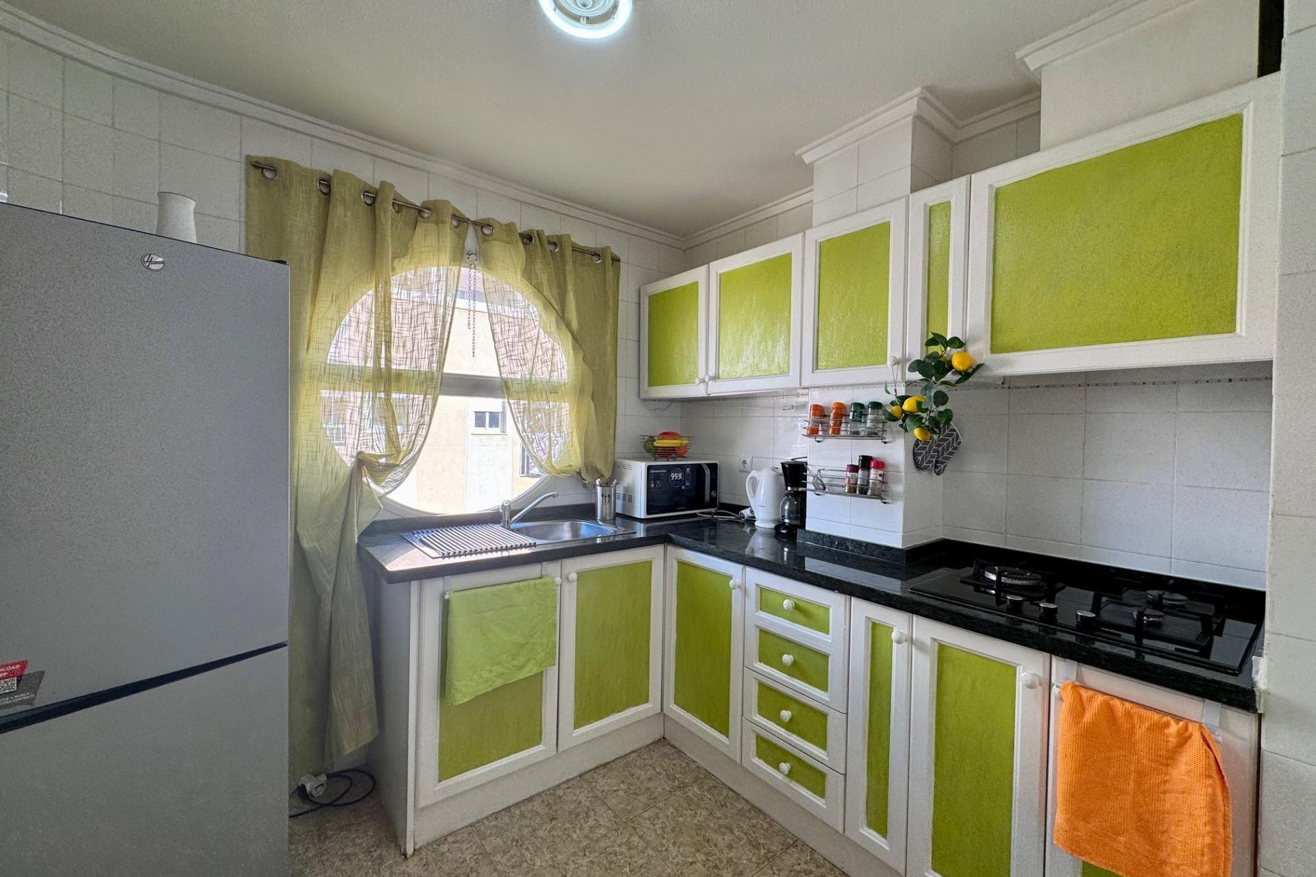 Resale - Apartment  - Torrevieja - Curva del Palangre