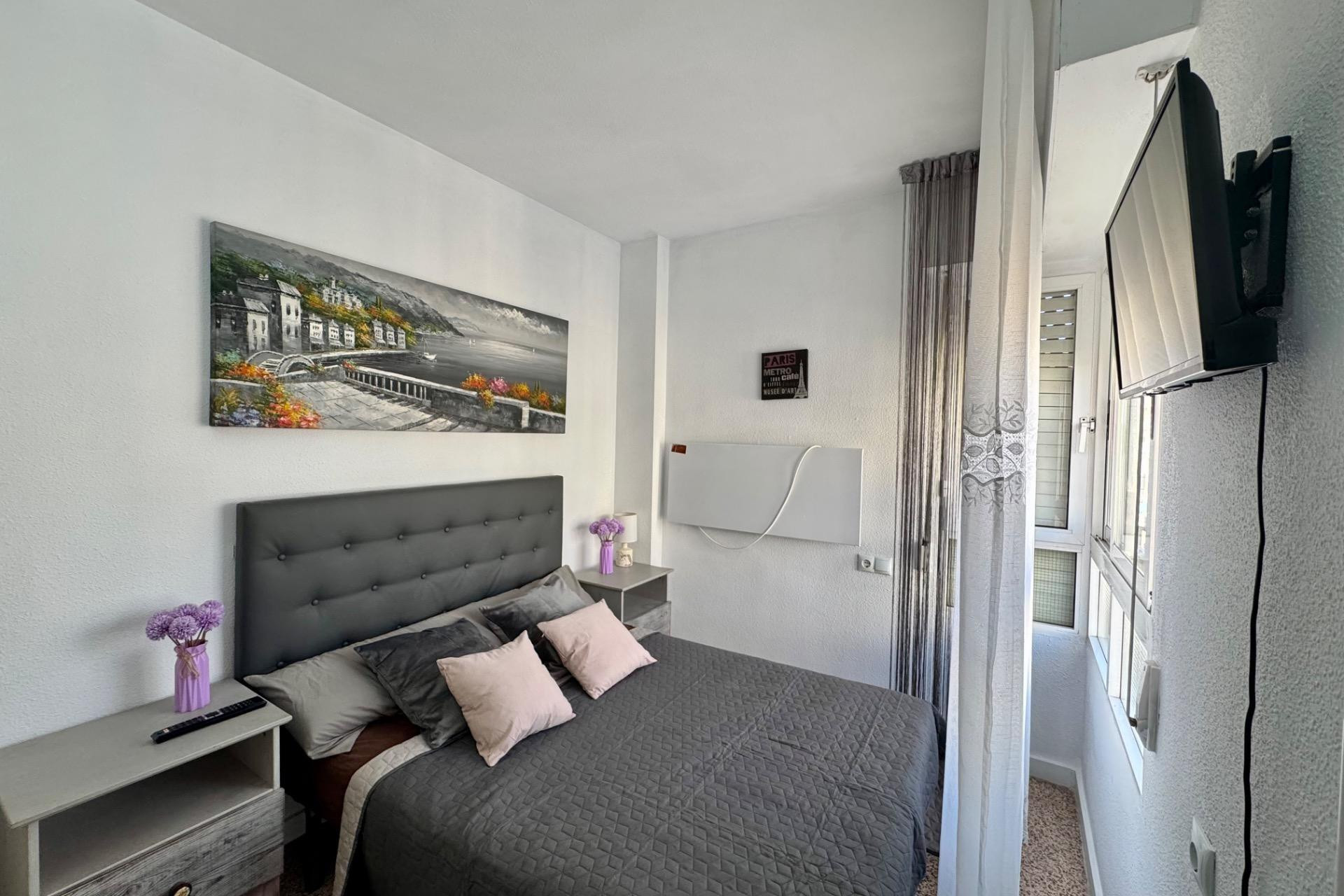 Resale - Apartment  - Torrevieja - Curva del Palangre