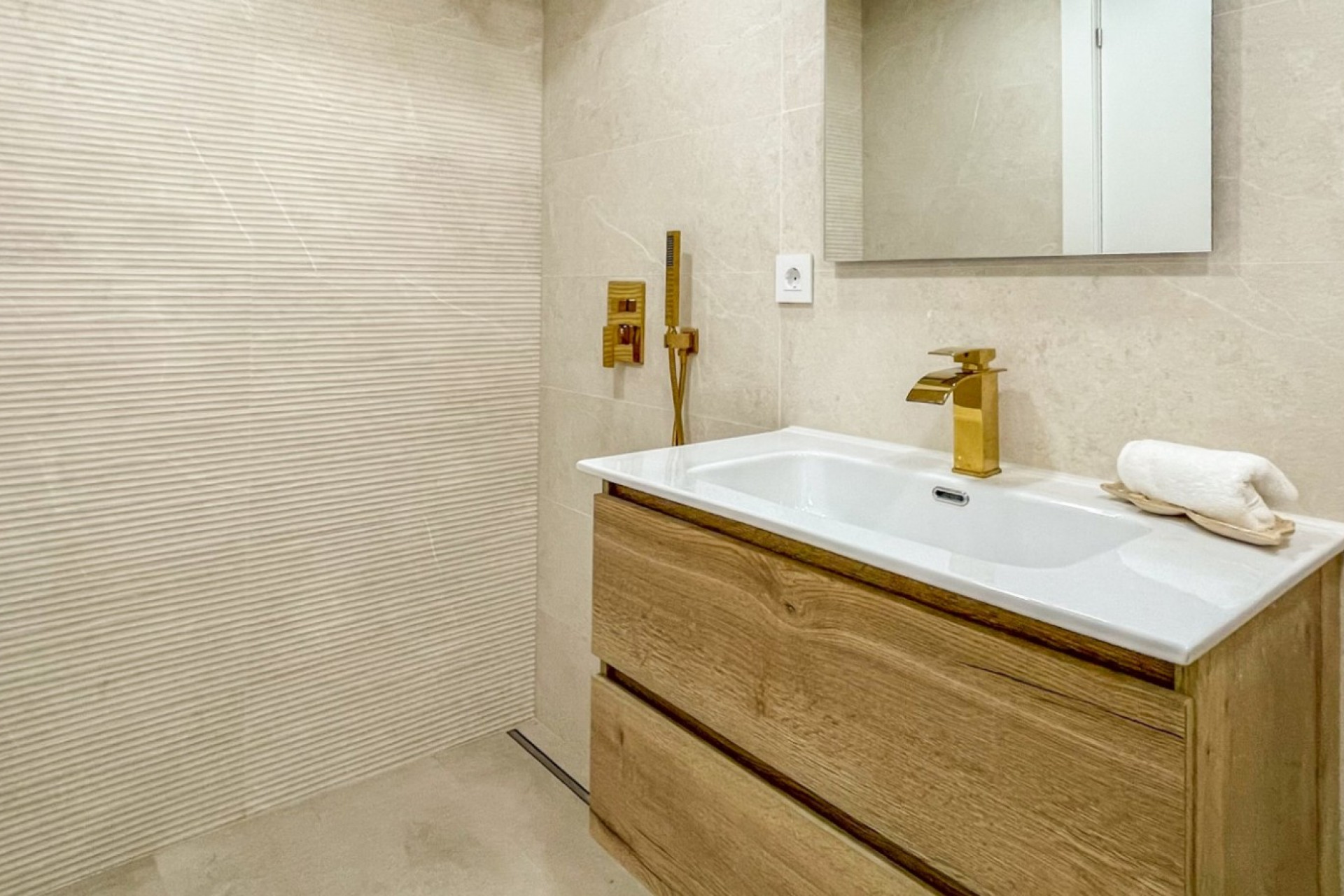 Resale - Apartment  - Torrevieja - El Acequión - Los Náufragos