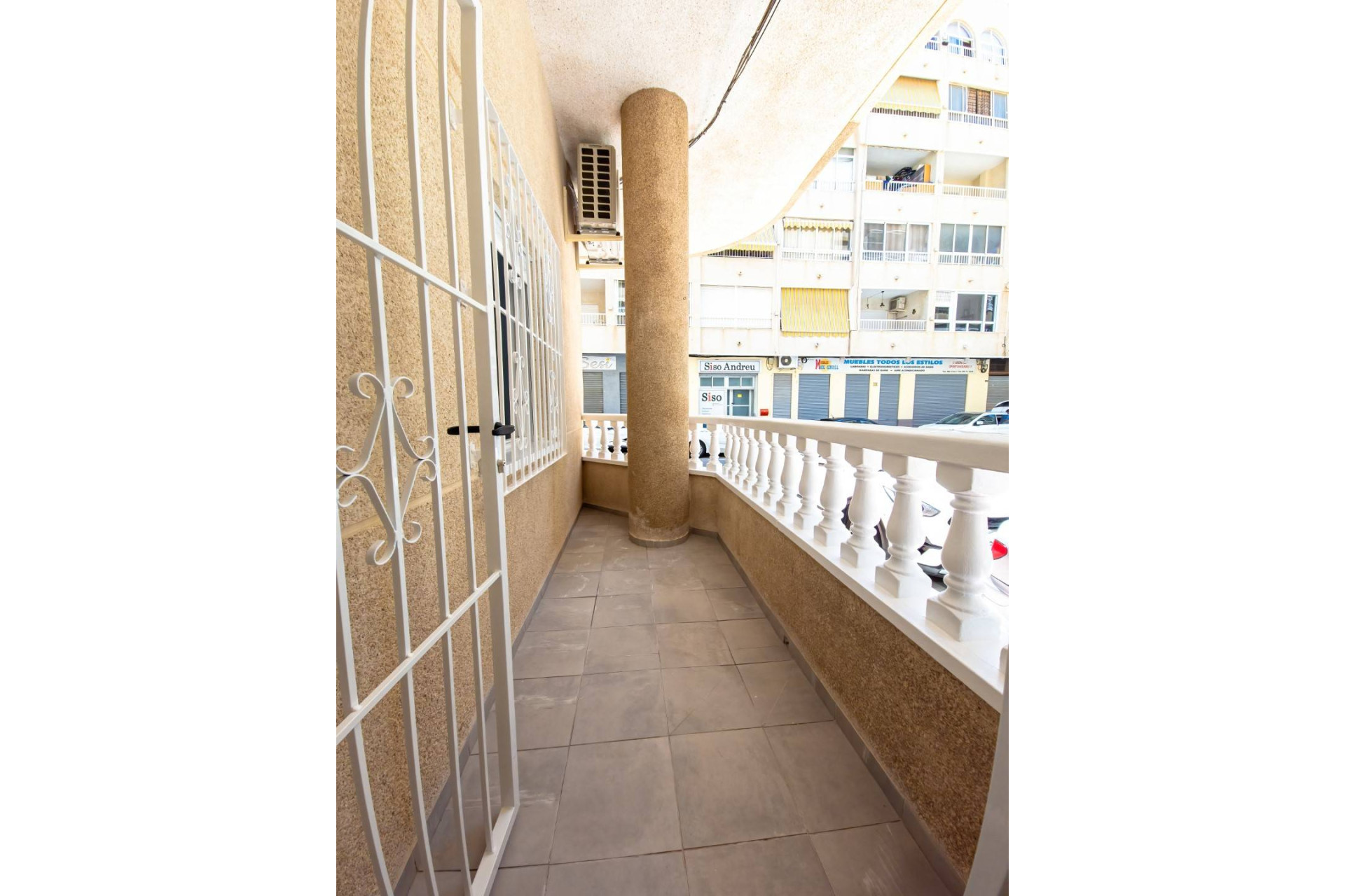 Resale - Apartment  - Torrevieja - El Acequión - Los Náufragos