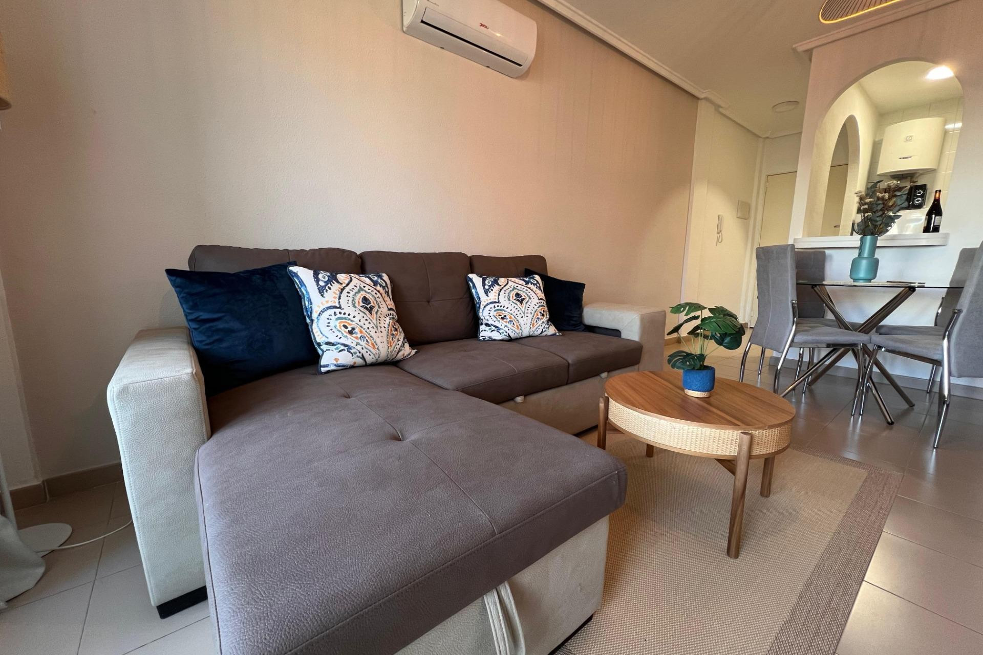 Resale - Apartment  - Torrevieja - El Acequión - Los Náufragos