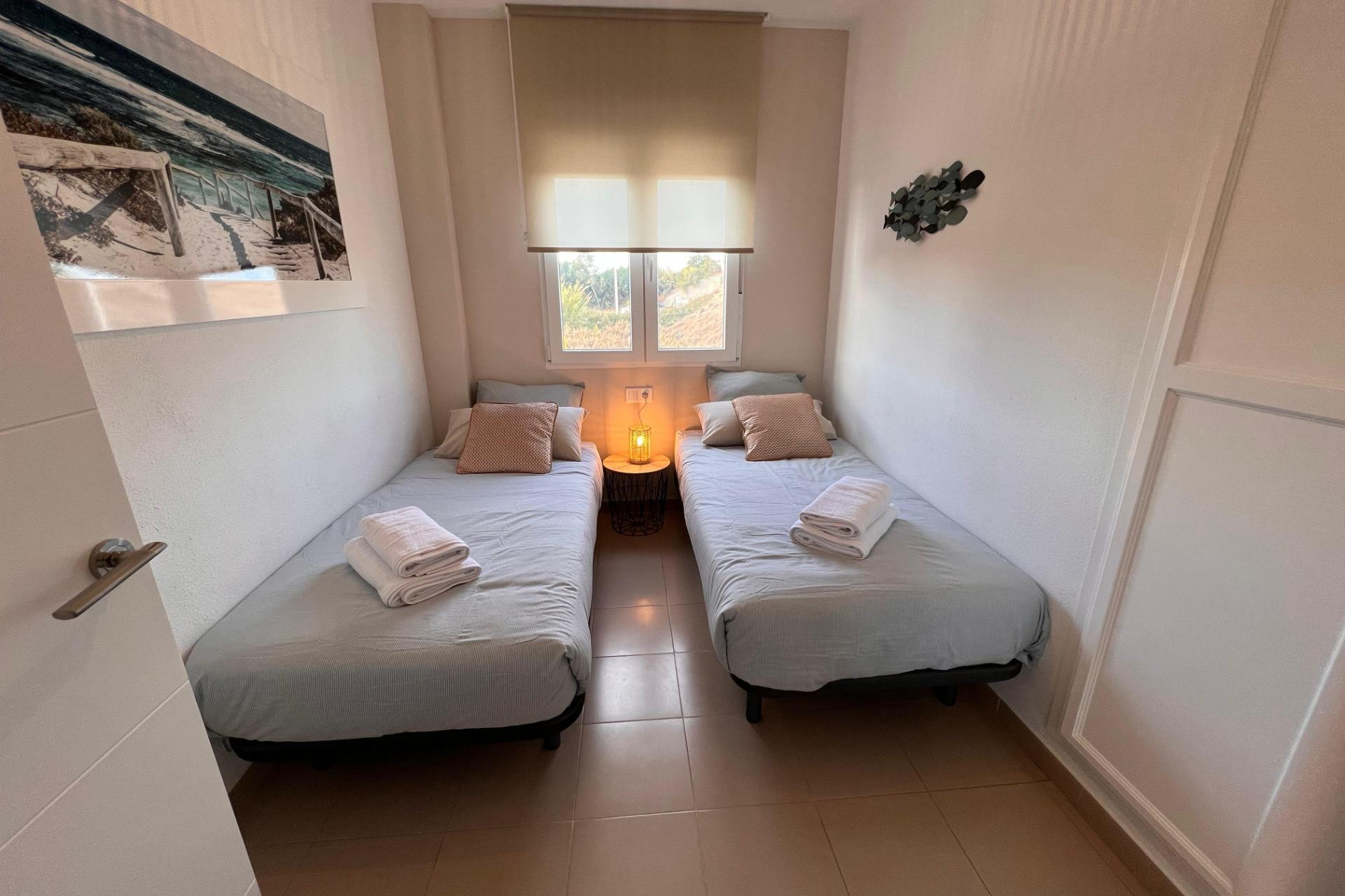 Resale - Apartment  - Torrevieja - El Acequión - Los Náufragos