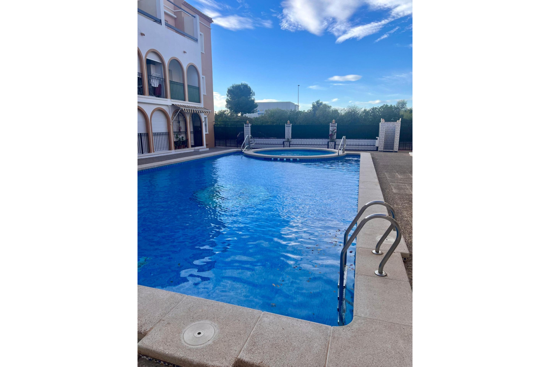 Resale - Apartment  - Torrevieja - El Acequión - Los Náufragos