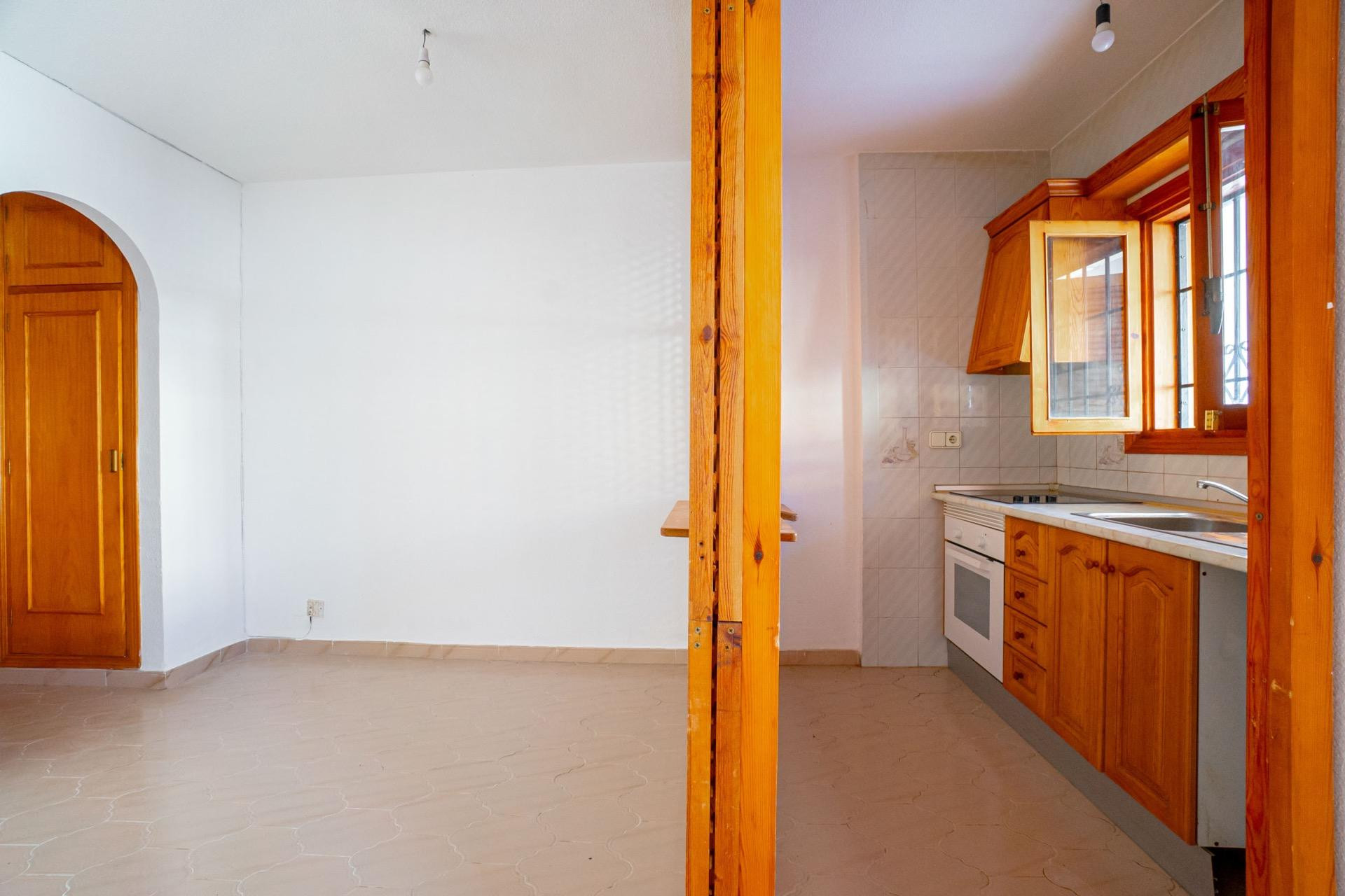 Resale - Apartment  - Torrevieja - El Chaparral