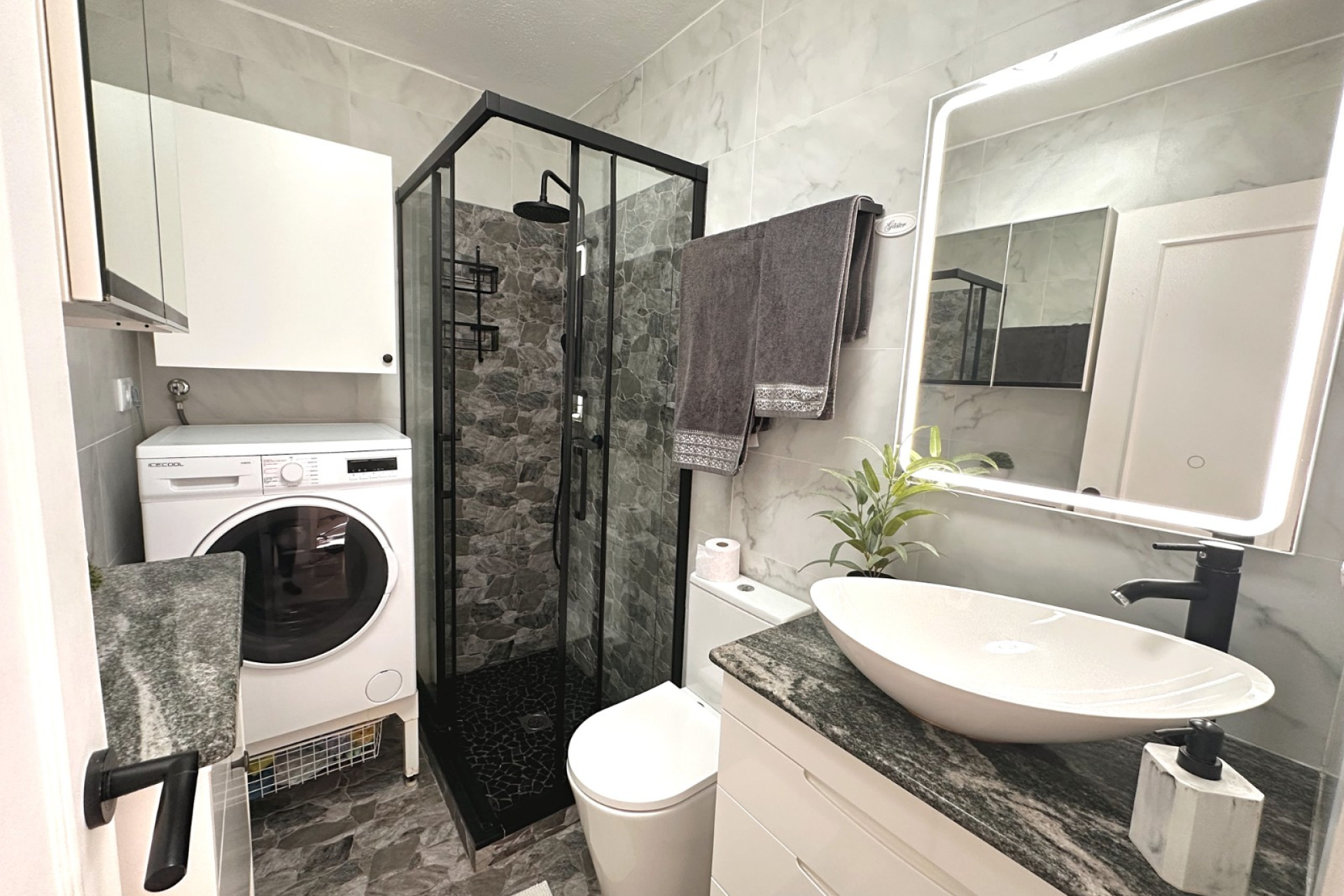 Resale - Apartment  - Torrevieja - El Chaparral