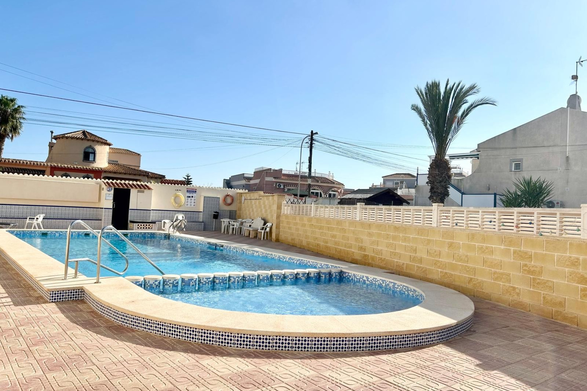 Resale - Apartment  - Torrevieja - El Chaparral