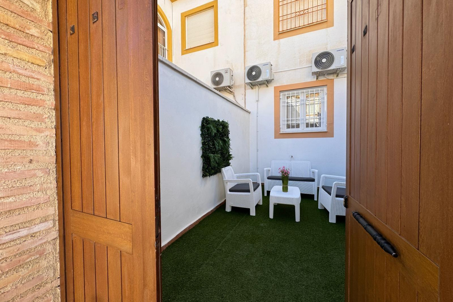 Resale - Apartment  - Torrevieja - El limonar