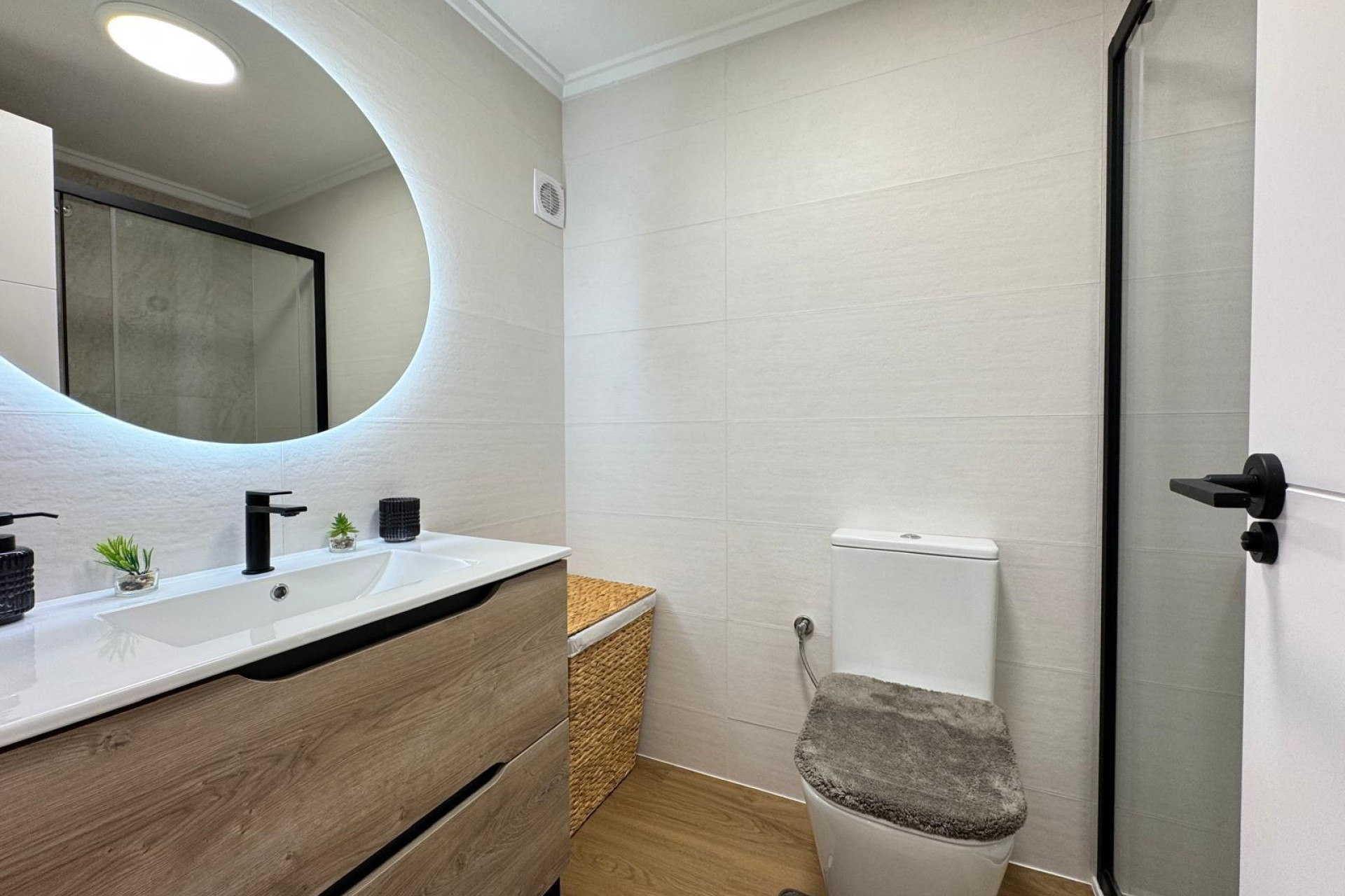 Resale - Apartment  - Torrevieja - El limonar