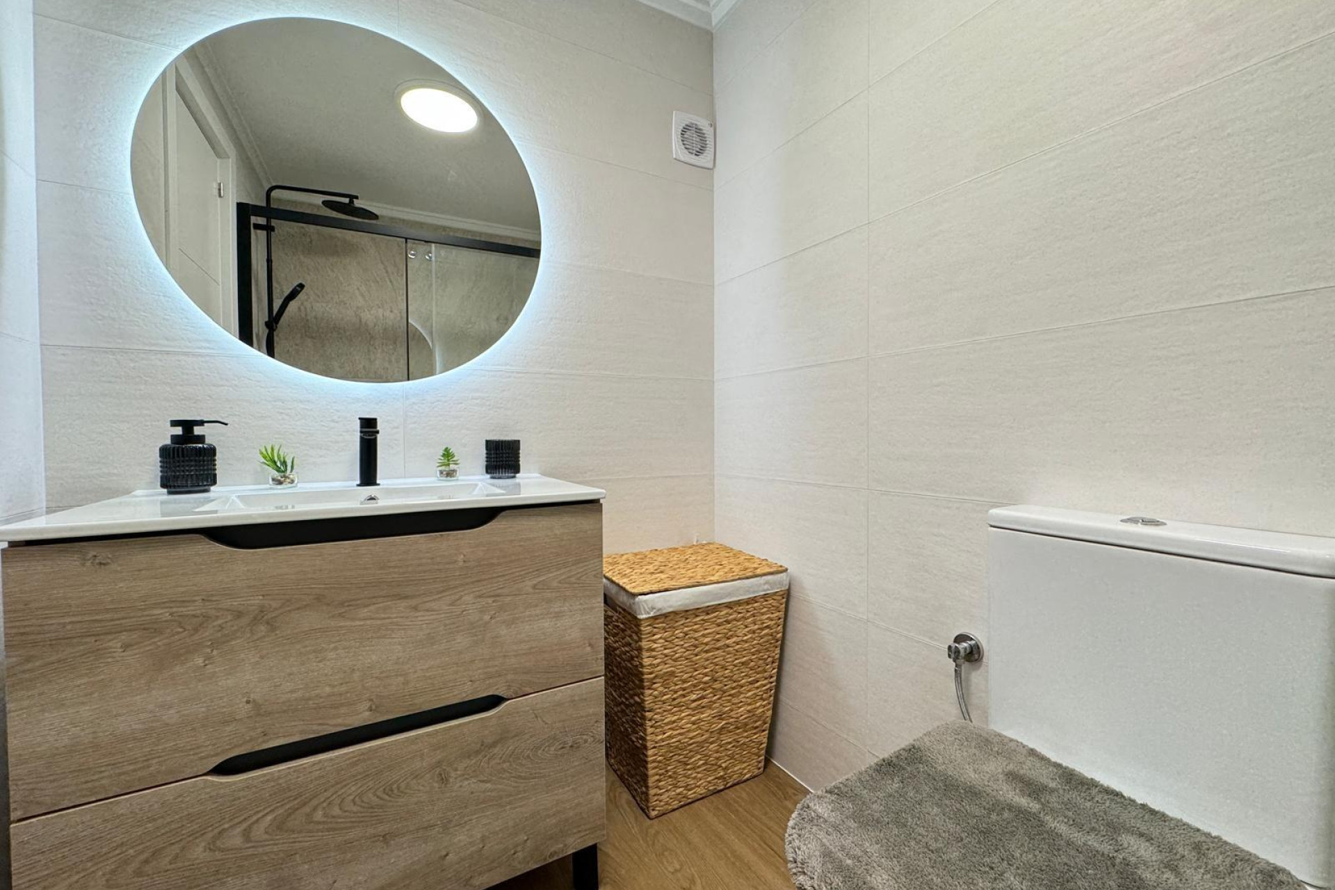 Resale - Apartment  - Torrevieja - El limonar