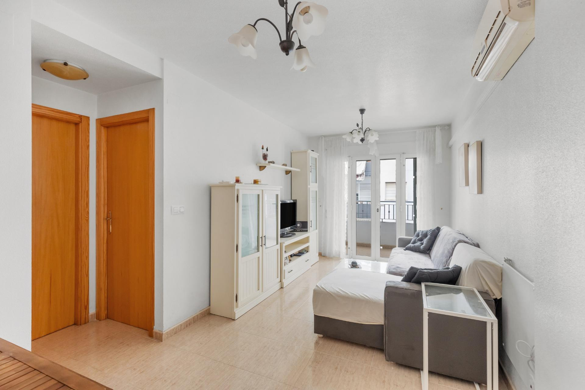 Resale - Apartment  - Torrevieja - El molino