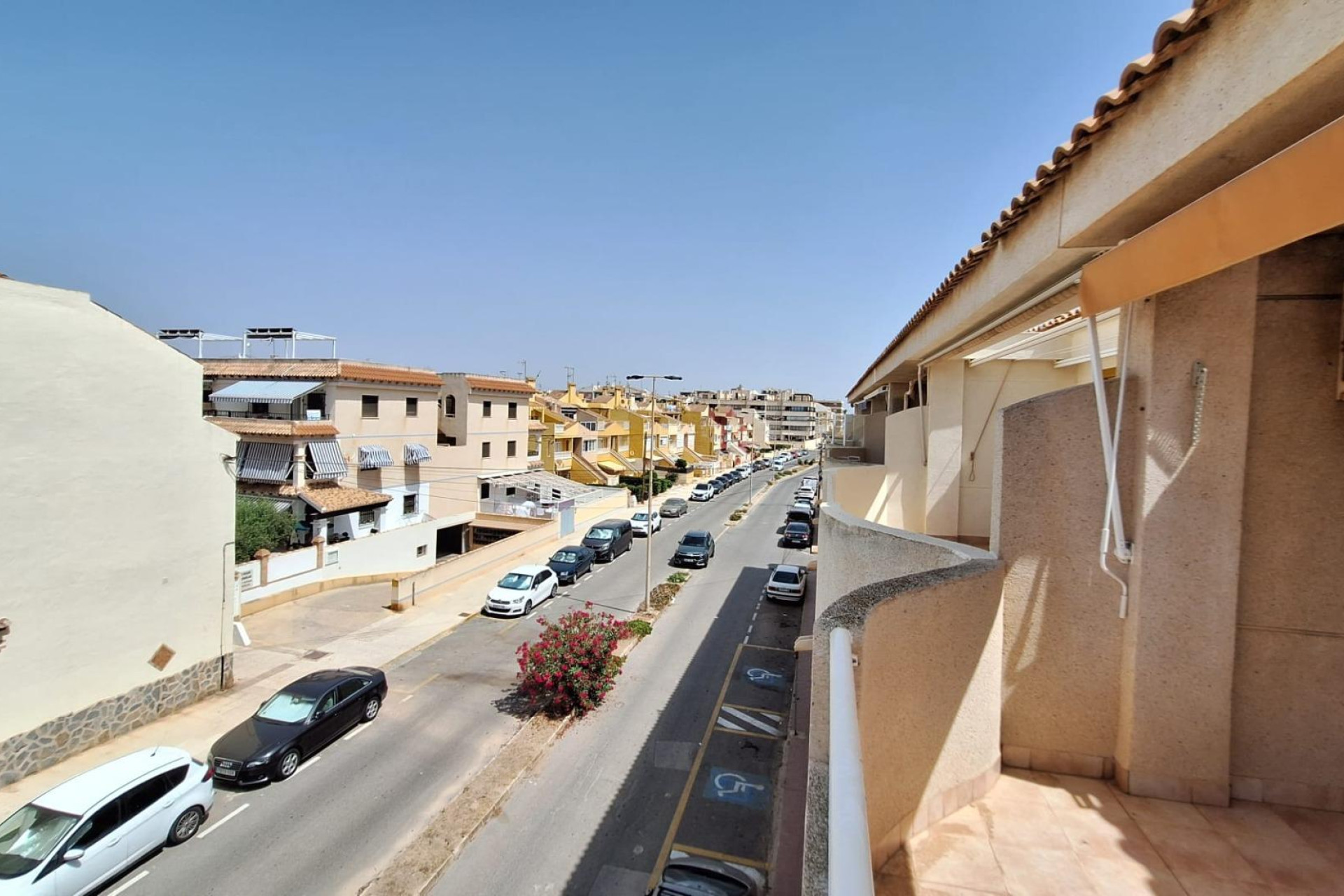 Resale - Apartment  - Torrevieja - Eliseos playa